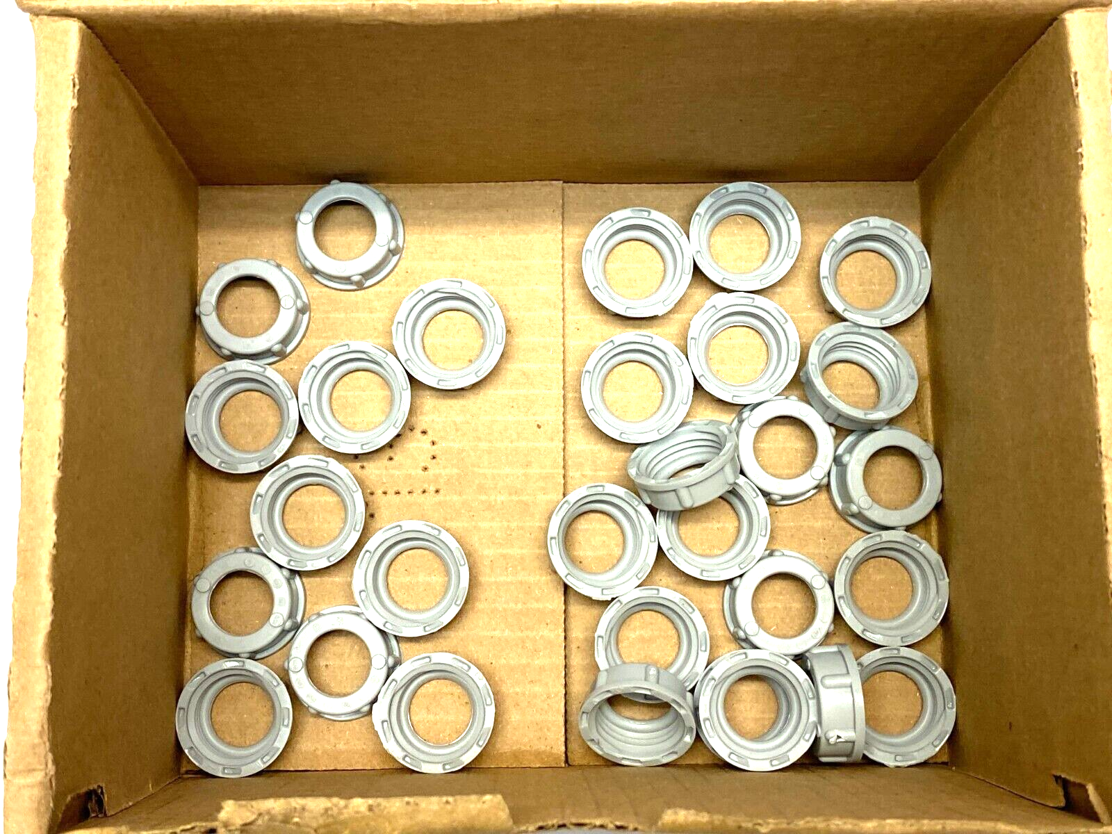 Cooper Crouse Hinds 931 Plastic Insulating Sealing Bushing GRAY 1/2" BOX OF 30 - Maverick Industrial Sales
