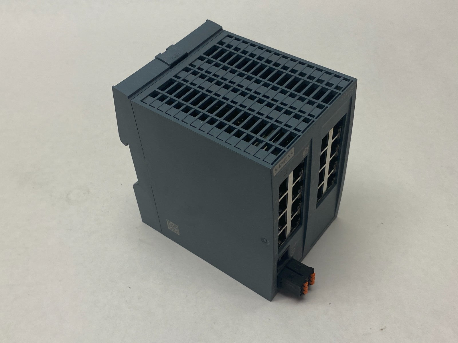Siemens 6GK5 216-0BA00-2AB2 SCALANCE XB216 Man. Layer Industrial Ethernet Switch - Maverick Industrial Sales