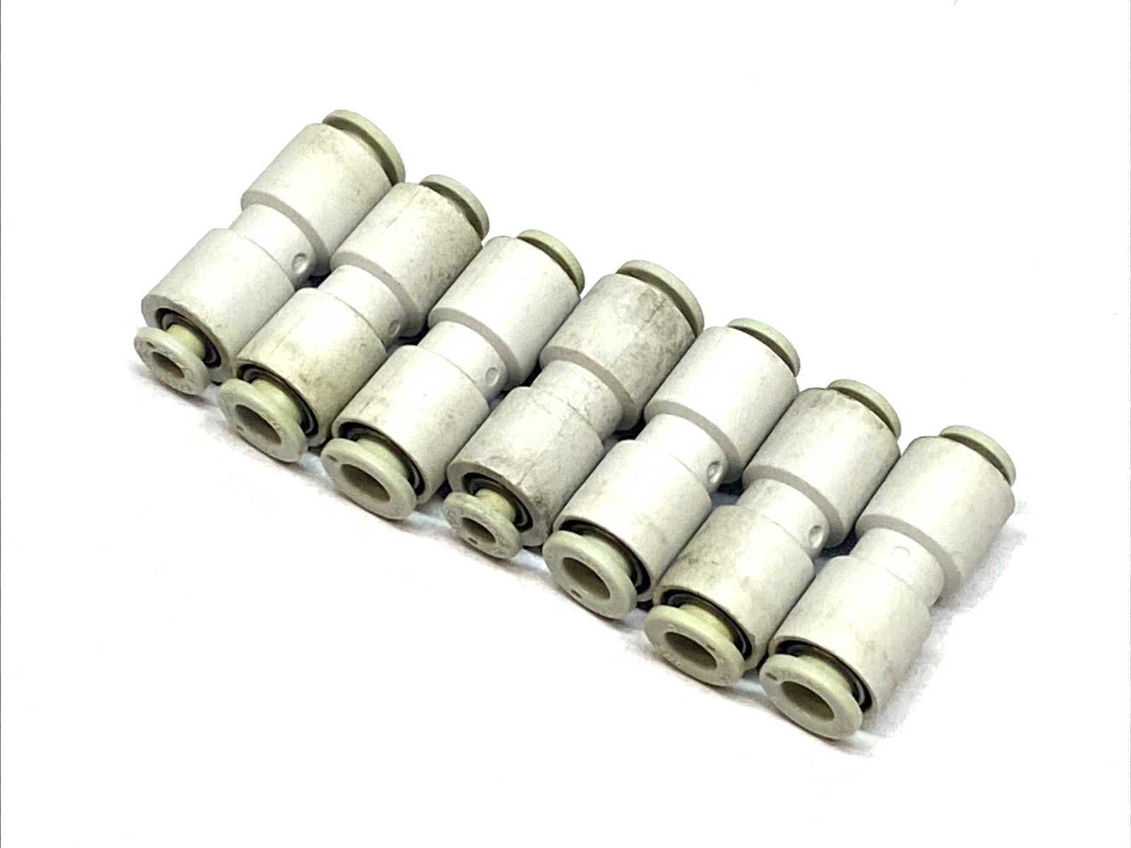 KQ2H04-06A | SMC Straight Reducer Fitting 4mmx6mm Push-In Tube LOT OF 7 - Used - Maverick Industrial Sales