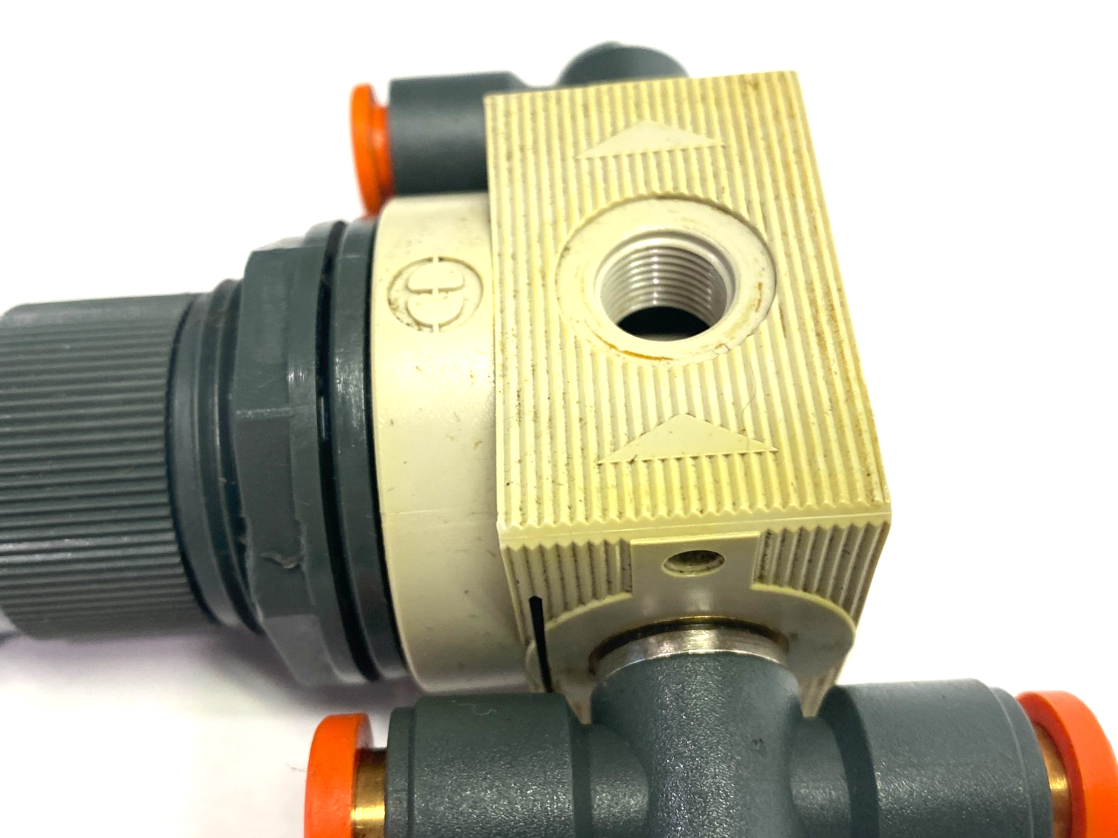 5207003 | Metal Work Pneumatic Regulator 1/4" Ports MISSING O-RING- Used - Maverick Industrial Sales