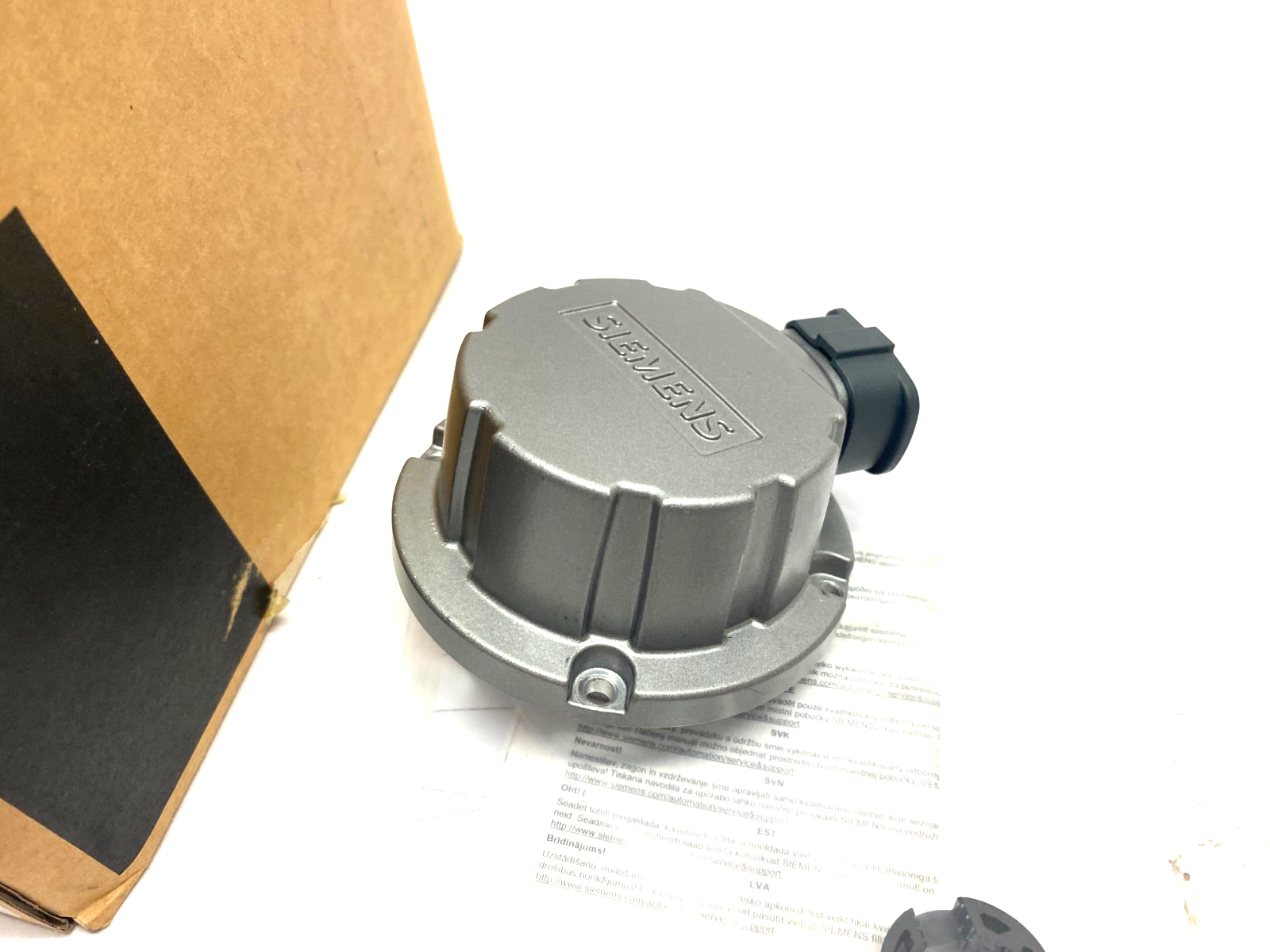 Siemens 6FX2001-5JE20-2DC0 Encoder, for Synchronous Motor 1FT/1FK - Maverick Industrial Sales