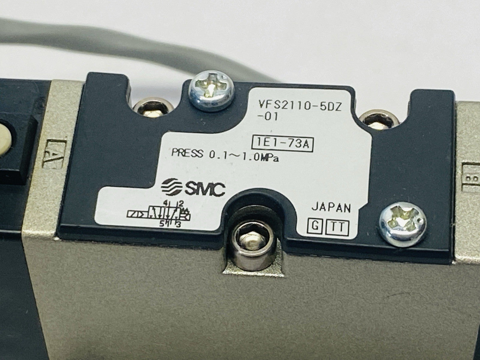 SMC VFS2110-5DZ-01 Pneumatic Solenoid Valve 5-Port 24VDC - Maverick Industrial Sales
