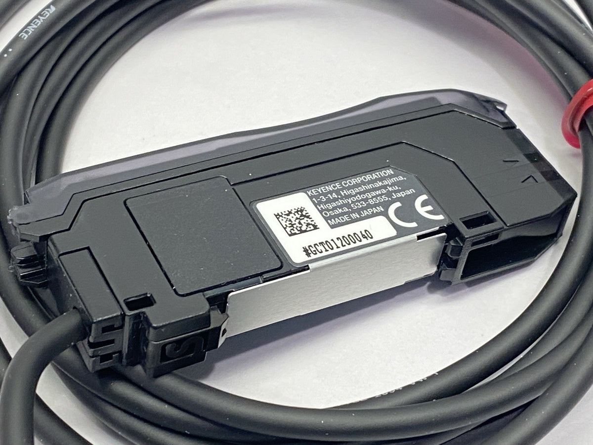 Keyence FS-N11N Digital Fiberoptic Sensor Fiber Amplifier Cable Type Main Unit - Maverick Industrial Sales