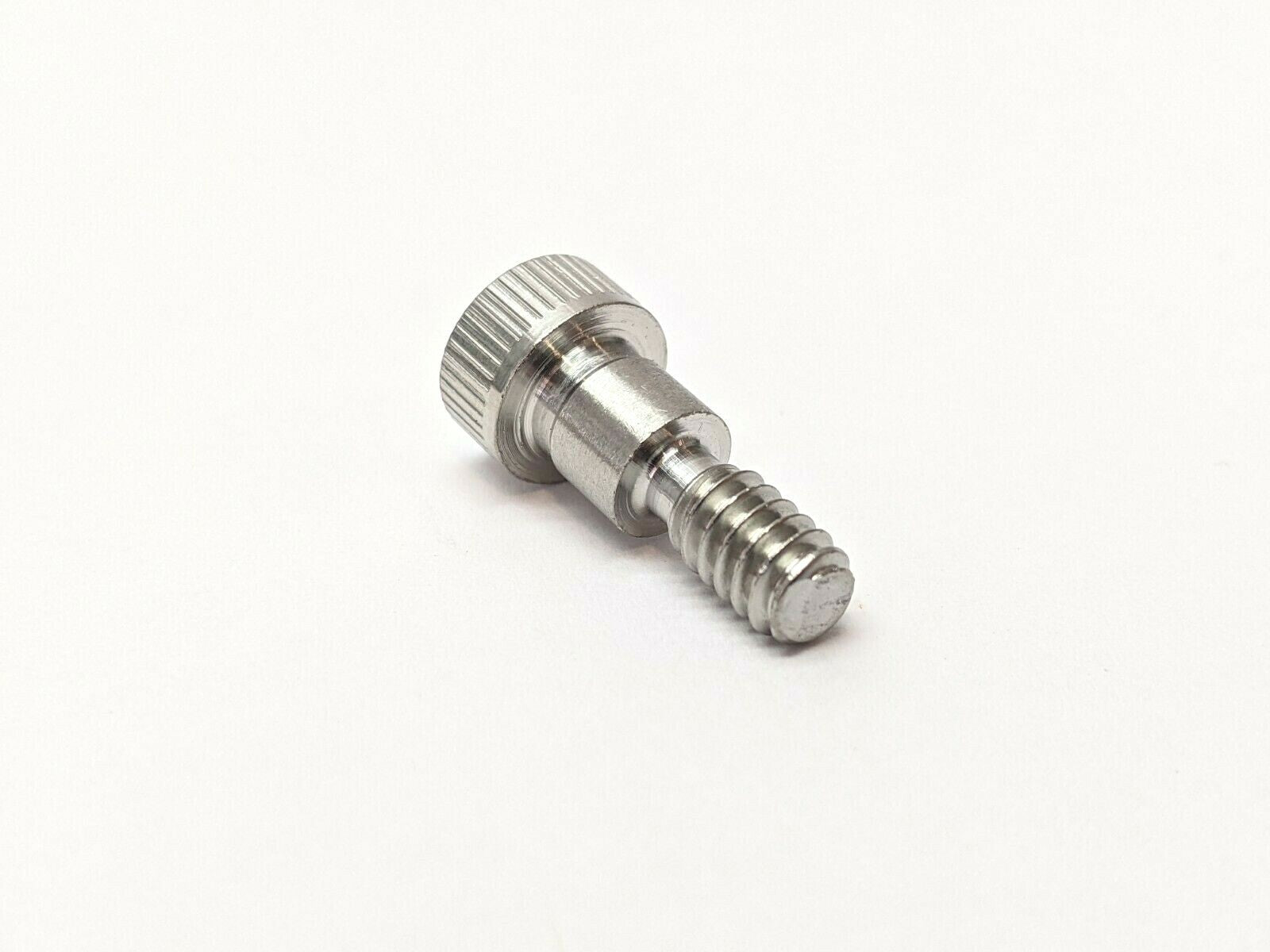 73006 | SS Socket Head Shoulder Screw 1/4"x1/4" Shoulder 10-24 BOX OF 5 - New - Maverick Industrial Sales