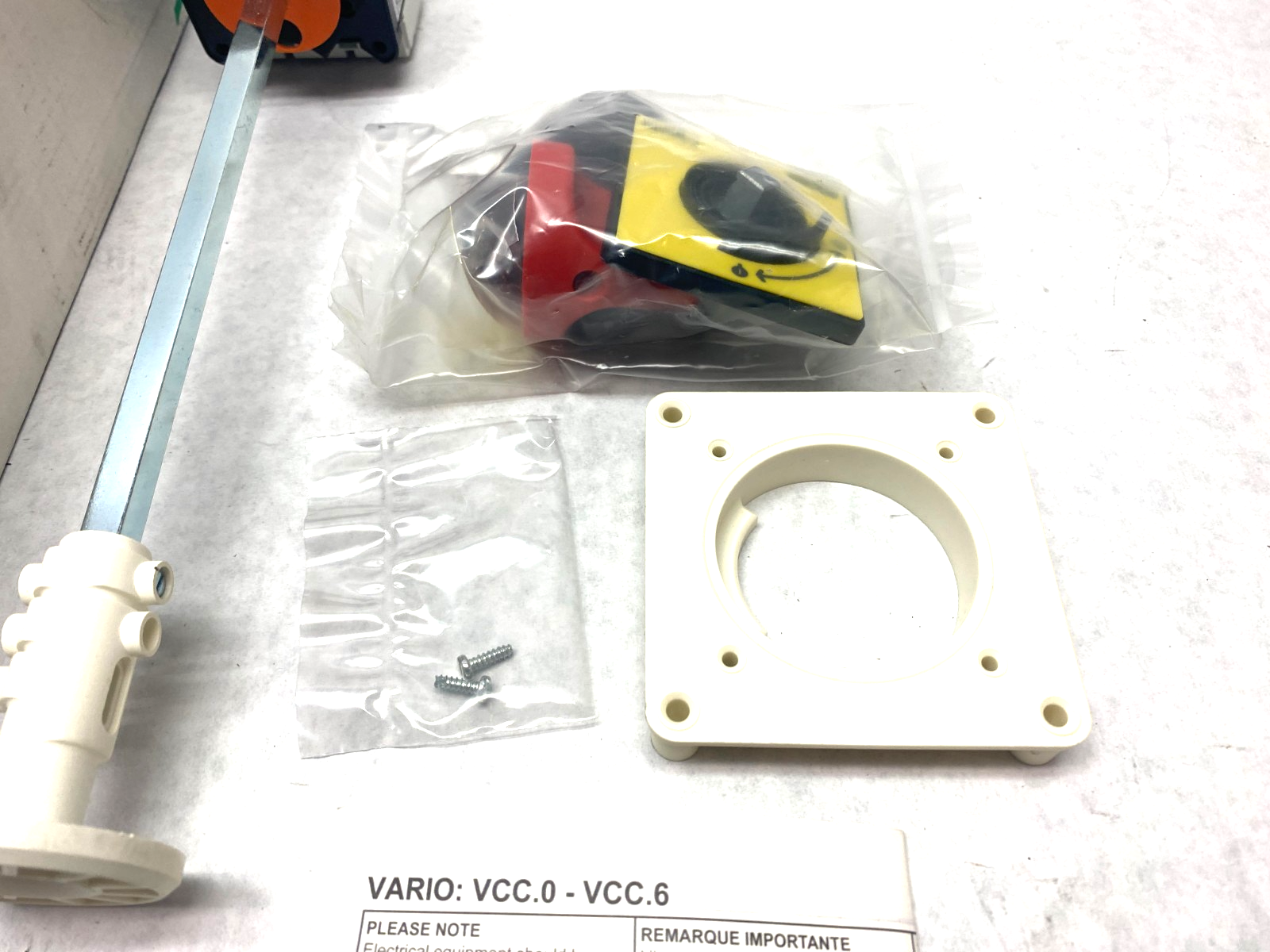 Schneider Electric VCCF3 TeSys Vario Emergency Stop Disconnect Switch 3-Pole - Maverick Industrial Sales