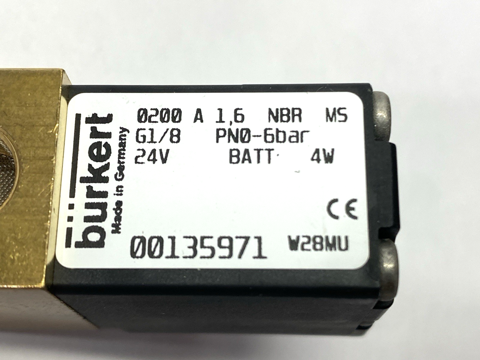 00135971 | Burkert Solenoid Valve 2/2-Way 24V - New – Open box - Maverick Industrial Sales