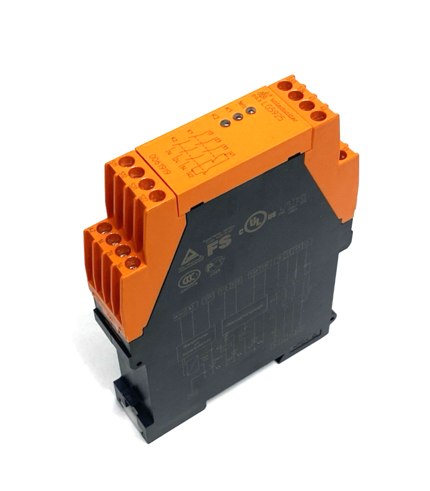 E. Dold & Söhne 0061919 Safemaster Emergency Stop Module LG 5925.48/61 - Maverick Industrial Sales