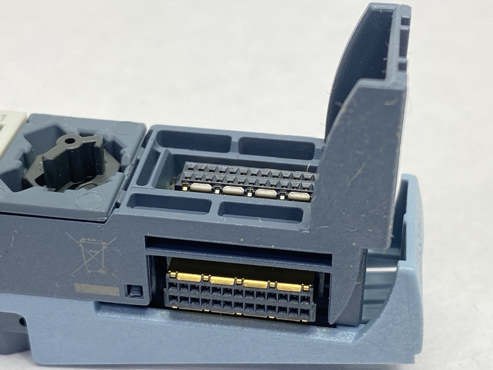 Siemens 6ES7193-6BP20-0DA0 SIMATIC ET 200SP Base Unit BU15-P16+A10+2D - Maverick Industrial Sales