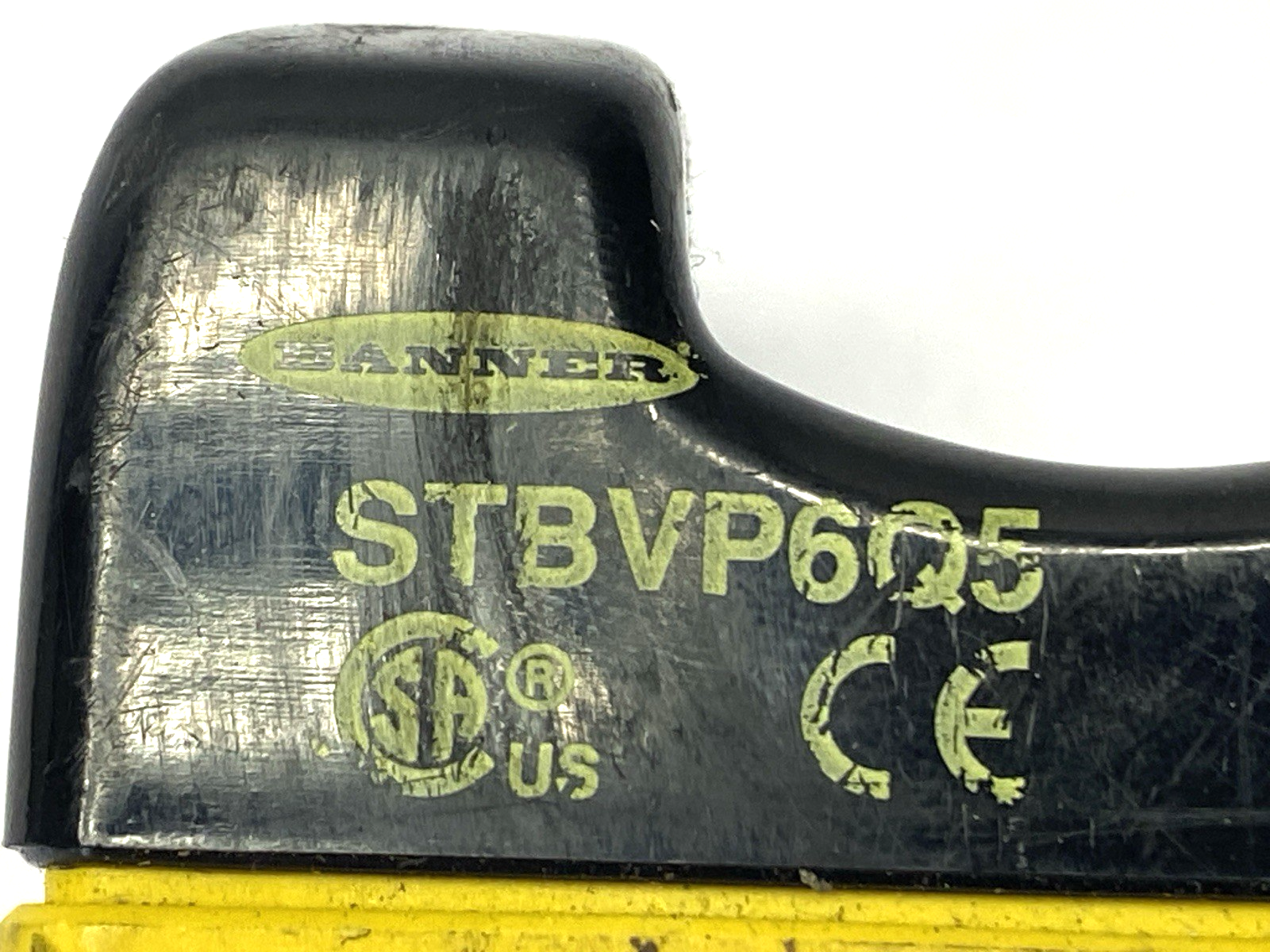 STBVP6Q5 | Banner Optical Safety Touch Button M12 4-Pin 64181 MISSING FIELD COVER - Used - Maverick Industrial Sales