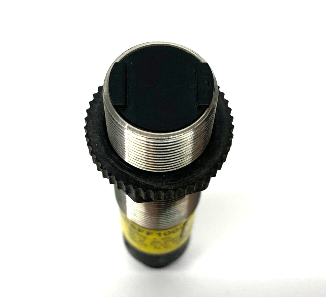 Banner M18SP6FF100Q EZ-BEAM Fixed Field Infrared LED Sensor 100mm Range 48675 - Maverick Industrial Sales