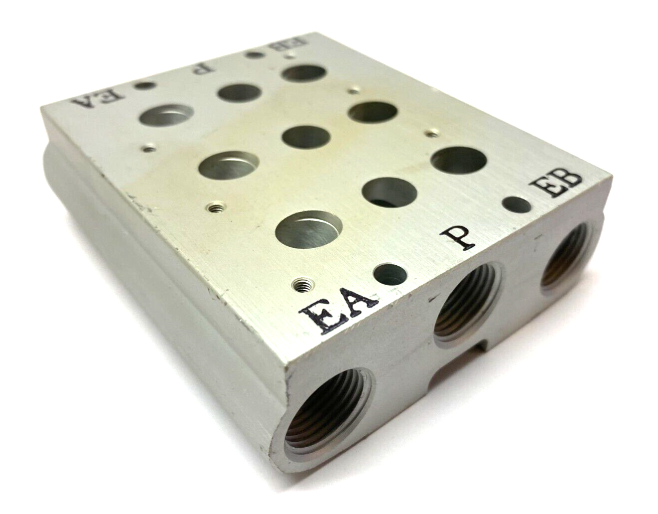 SMC NVV5FS2-20-031-03T Pneumatic Manifold 3-Port 3-Station - Maverick Industrial Sales