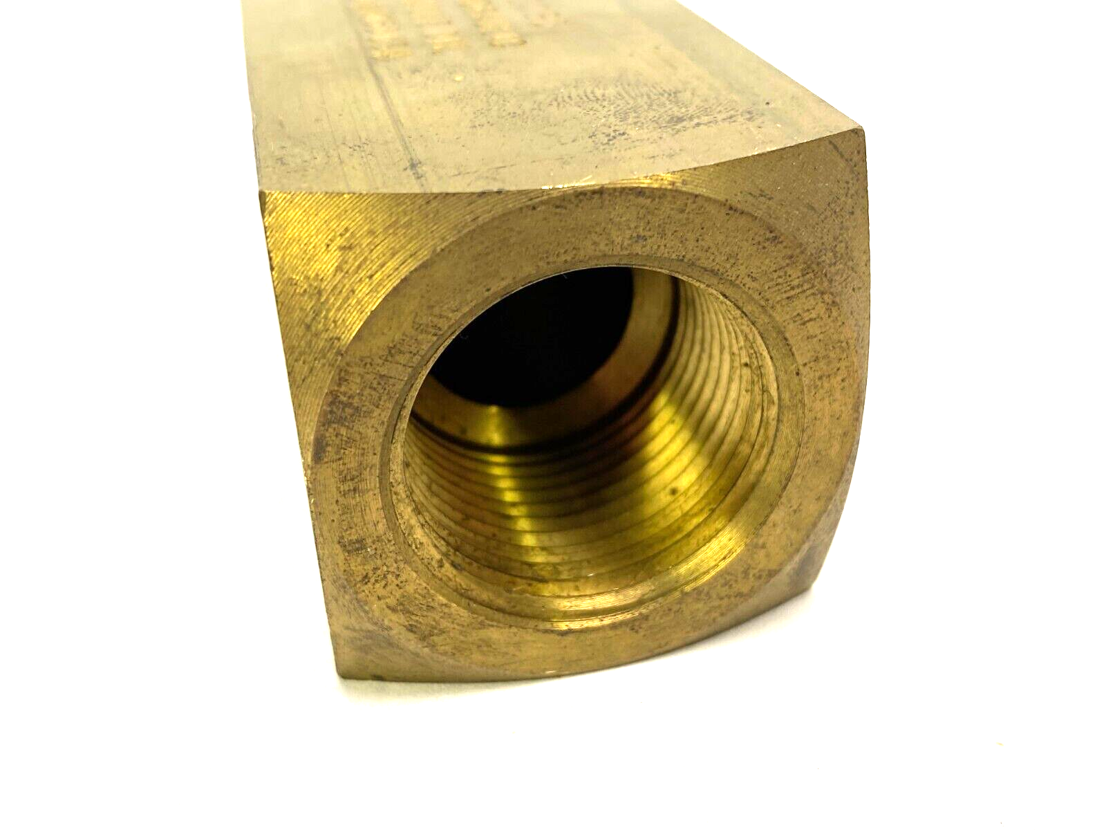 Parker C1600B-10BD Brass Colorflow Hydraulic Check Valve 500psi C1600B - Maverick Industrial Sales