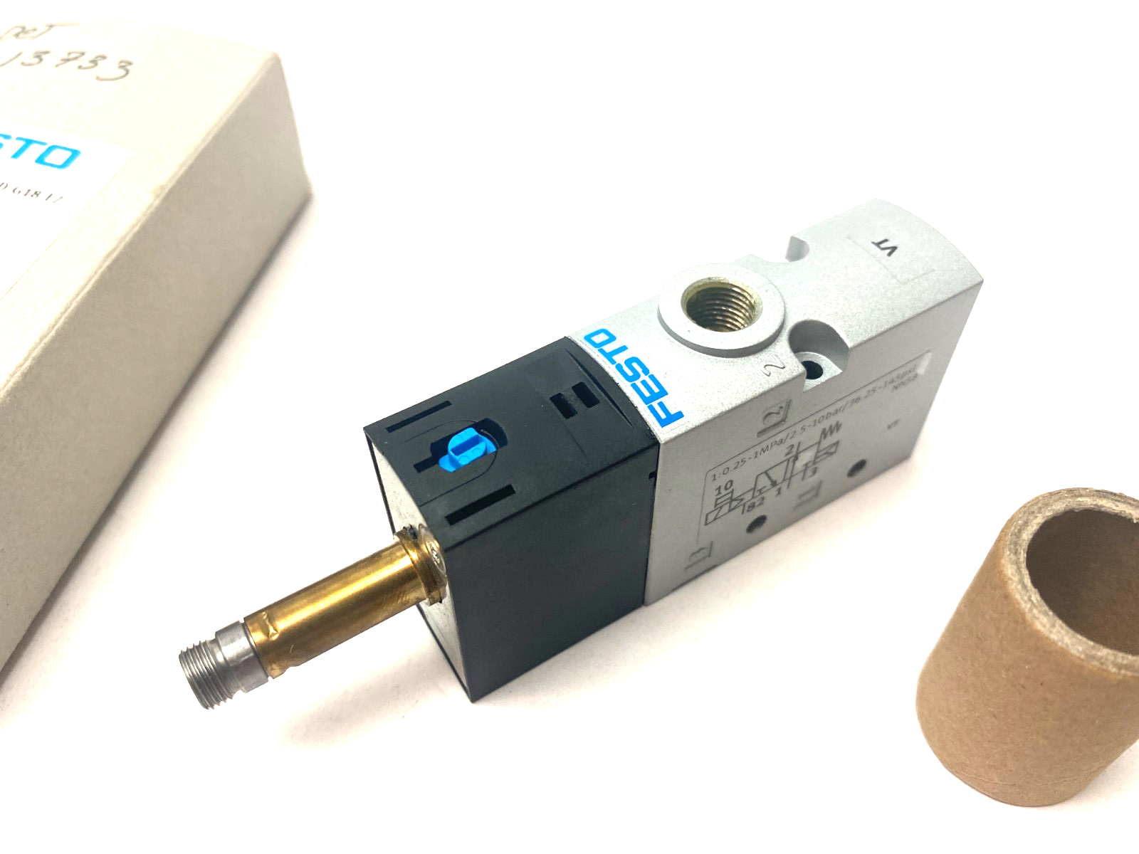 Festo VUVS-L20-M32U-MD-G18-F7 Spring Return Solenoid Valve 575262 - Maverick Industrial Sales