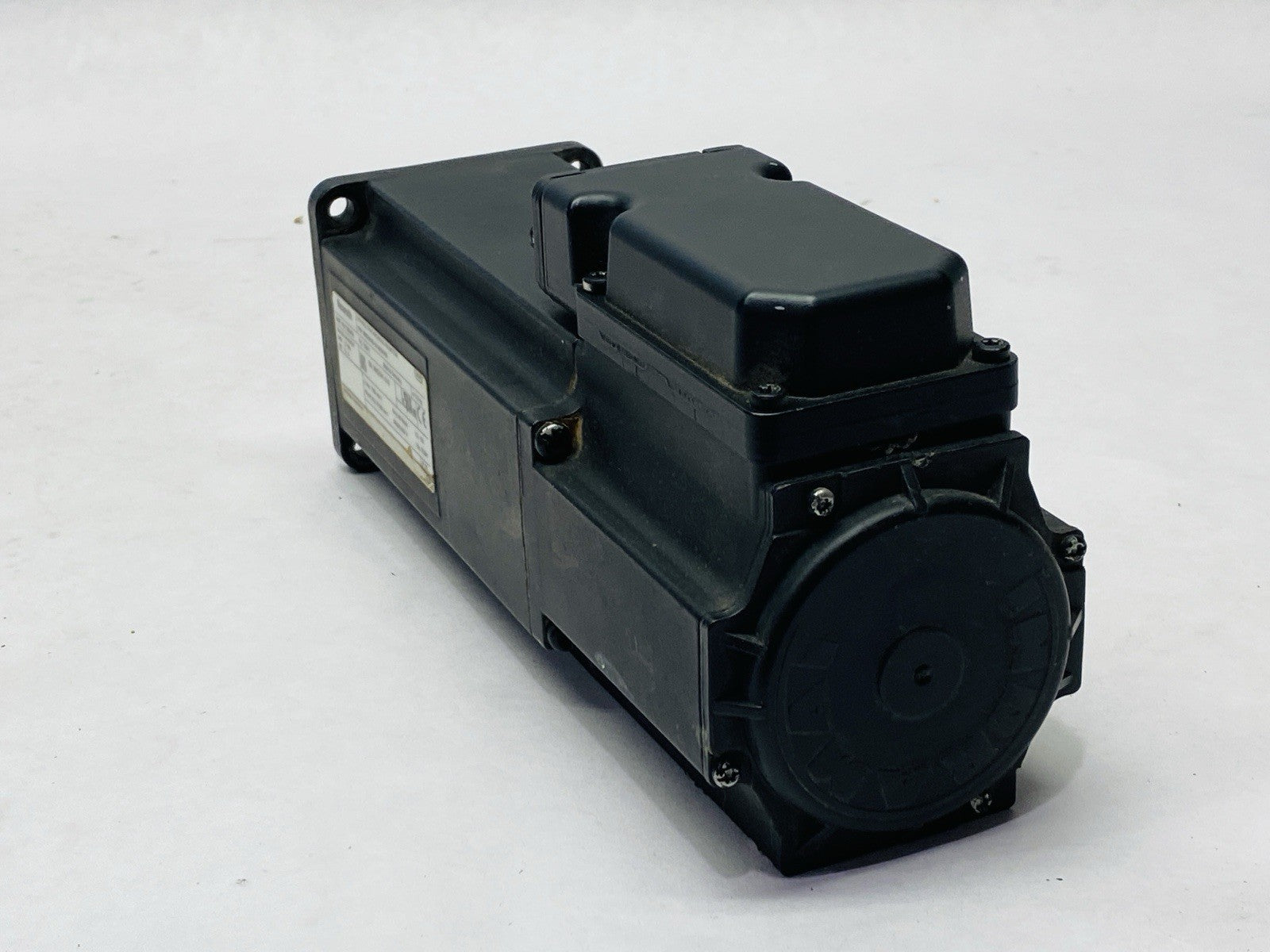 Rexroth R911260464 3-Phase Synchronous PM Motor MKD041B-144-KG0-KN - Maverick Industrial Sales