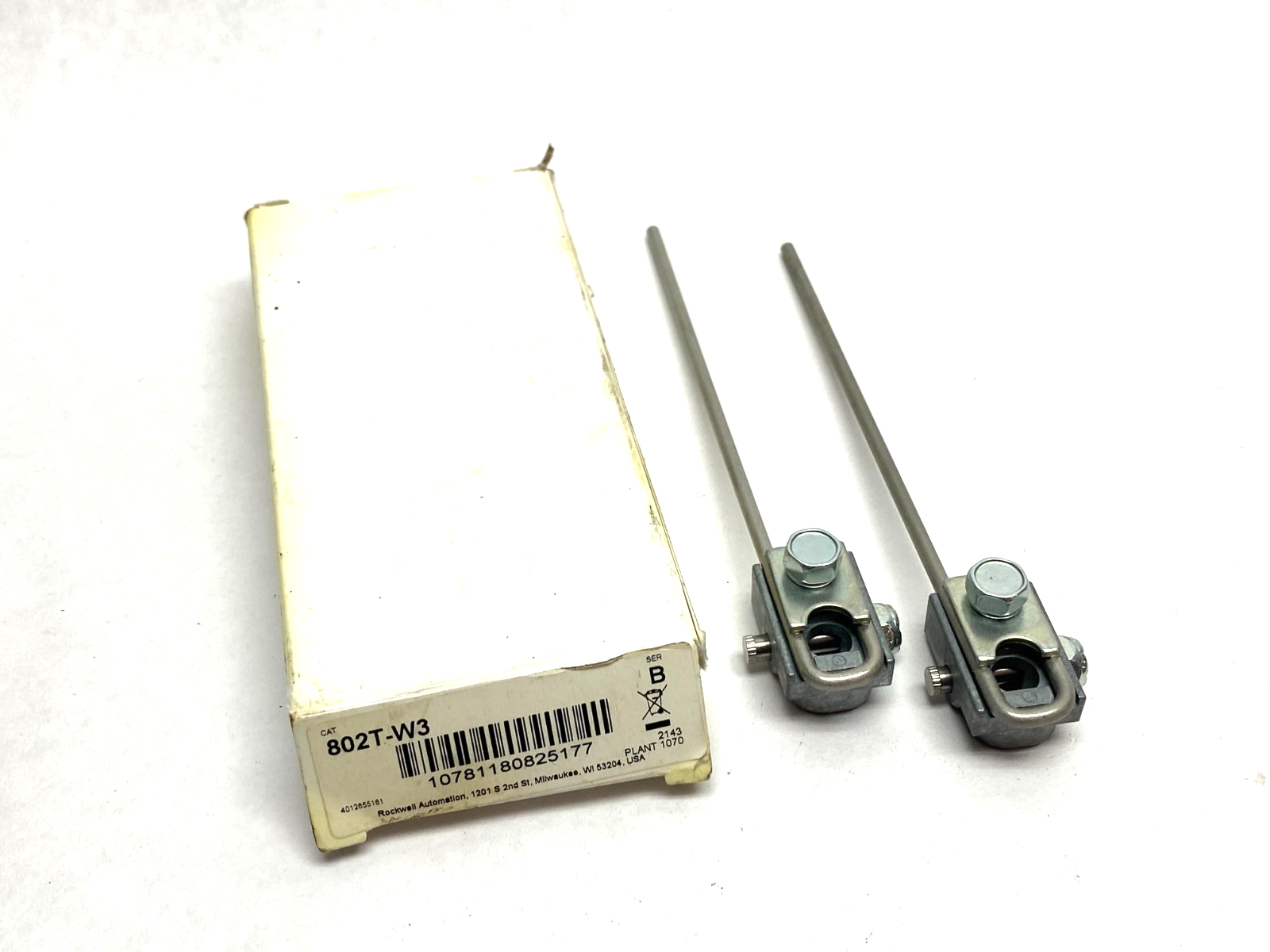 Allen Bradley 802T-W3 Ser. B Arm Lever Rod Operator BOX OF 2 - Maverick Industrial Sales