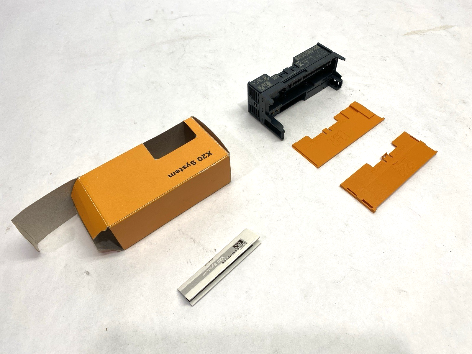 X20BB80 | B&R Automation Rev. E0 Bus Terminal Base Module BC/HUB - New – Open box - Maverick Industrial Sales
