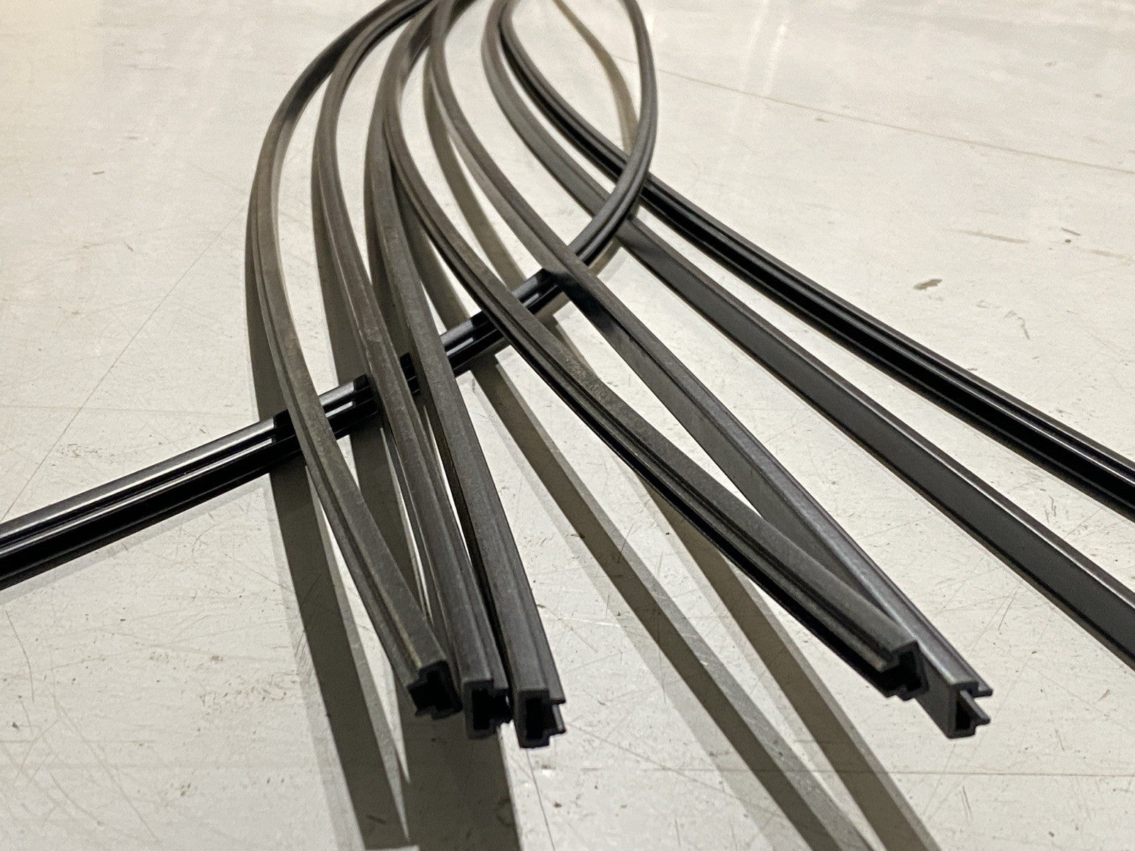 3 842 993 066 | Bosch Rexroth 3842993066 Slide Profile GP 2/R /C 1922mm Length LOT OF 8 - New – Open box - Maverick Industrial Sales