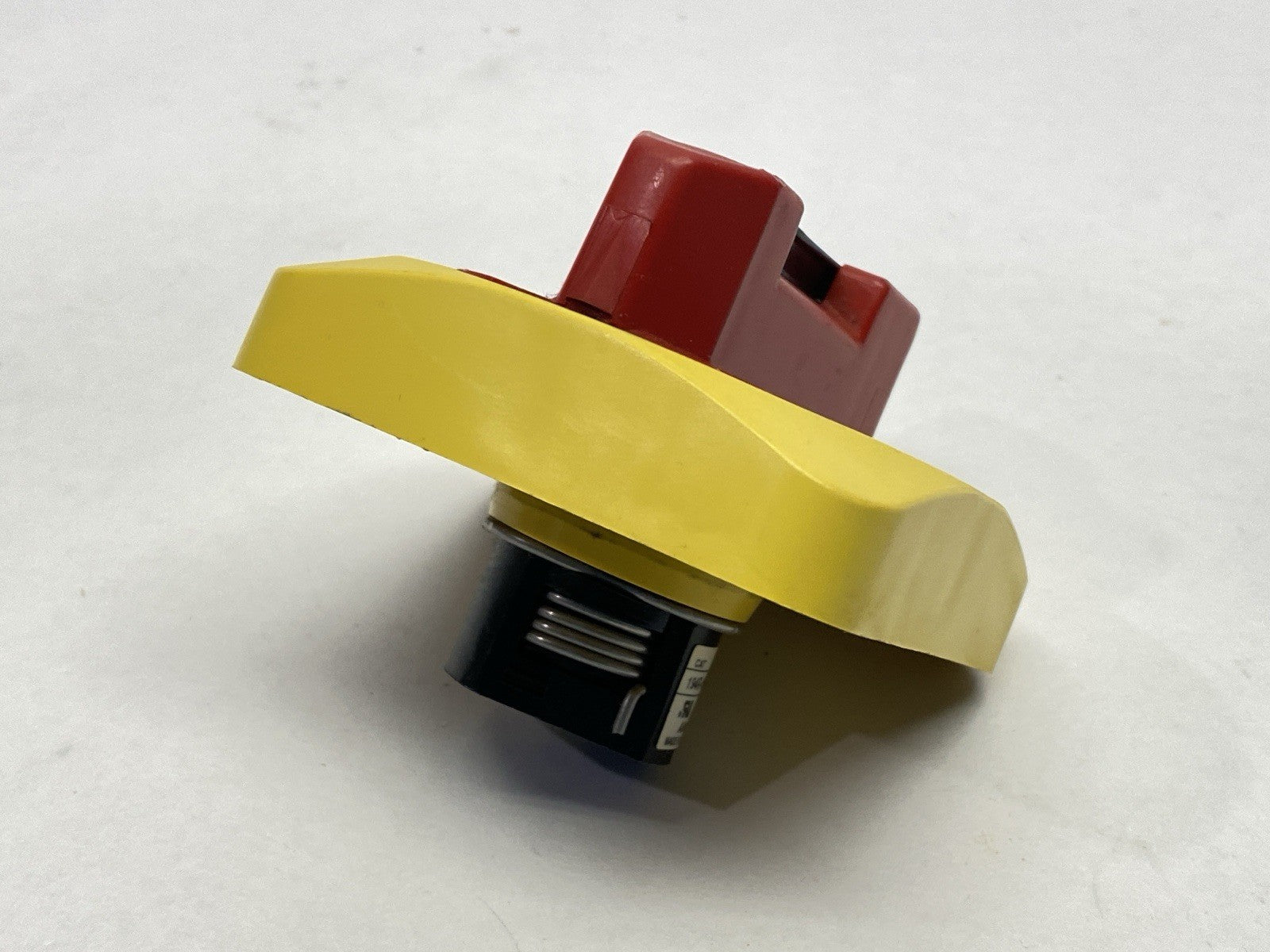 194R-HS4E | Allen Bradley Ser A Rotary Disconnect Switch Handle Red/Yellow - Used - Maverick Industrial Sales