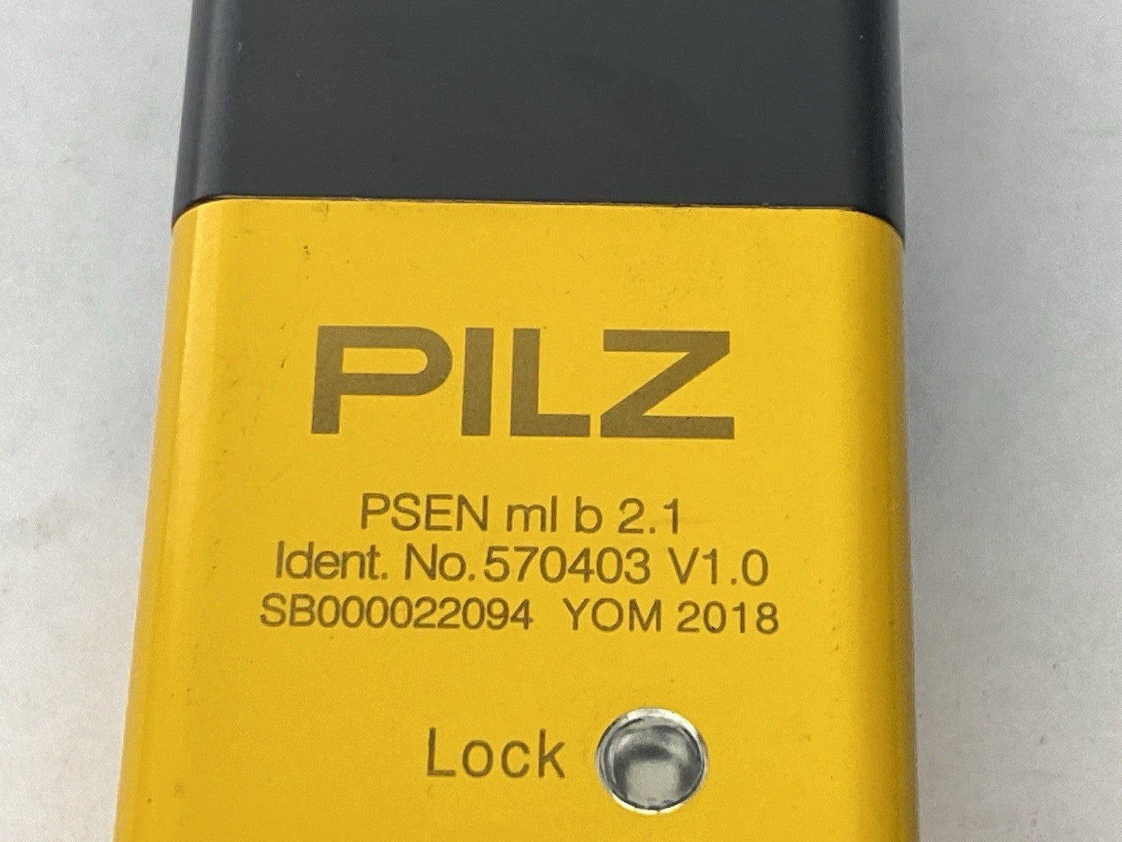Pilz PSEN ml b 2.1 Safety Switch For PSENmlock 570403 - Maverick Industrial Sales