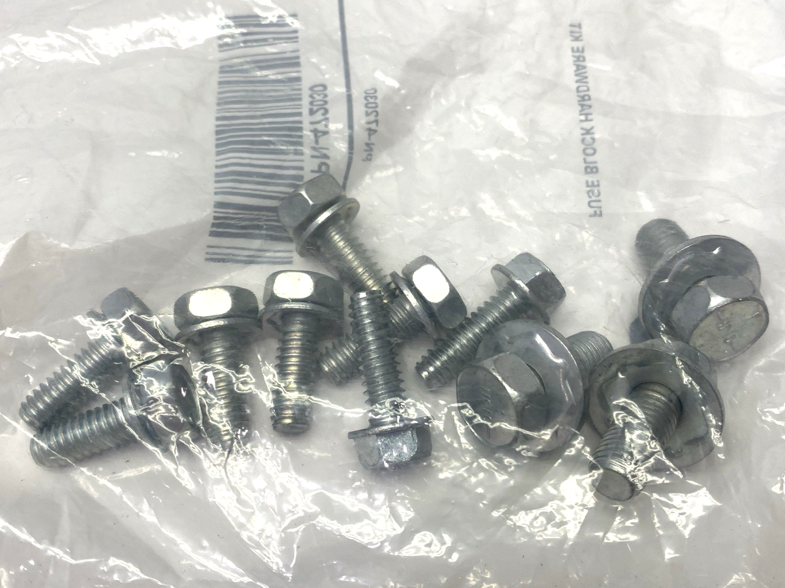 472030 | Allen Bradley Fuse Block Hardware Kit - New - Maverick Industrial Sales