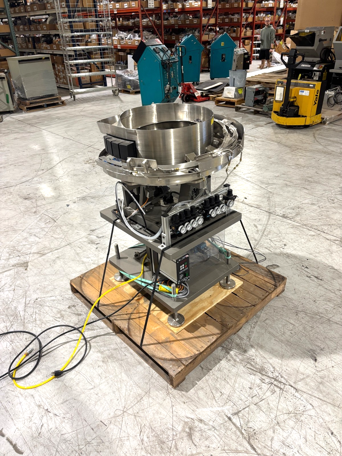 21673 | Fortville Custom Vibratory Bowl Feeder, , REOVIB MFS 268 Controls, 30" - Used - Maverick Industrial Sales