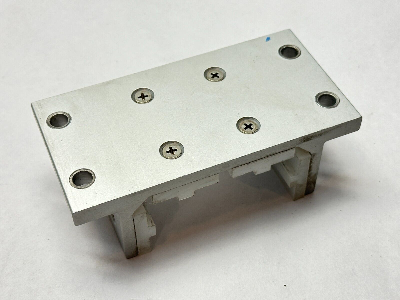80/20 6823 15 Series 4-Slot Mount Double Flange Short Standard Linear Bearing - Maverick Industrial Sales