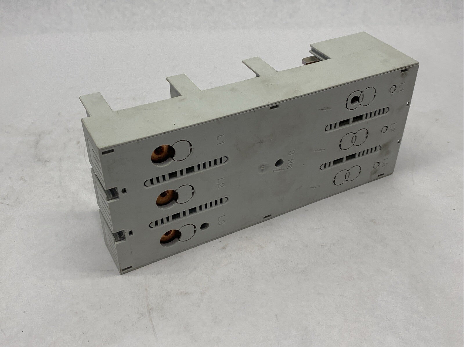 Siemens 8US1213-4AP03 Device Busbar Adapter MCCB 3-Pole 250A 600VAC - Maverick Industrial Sales