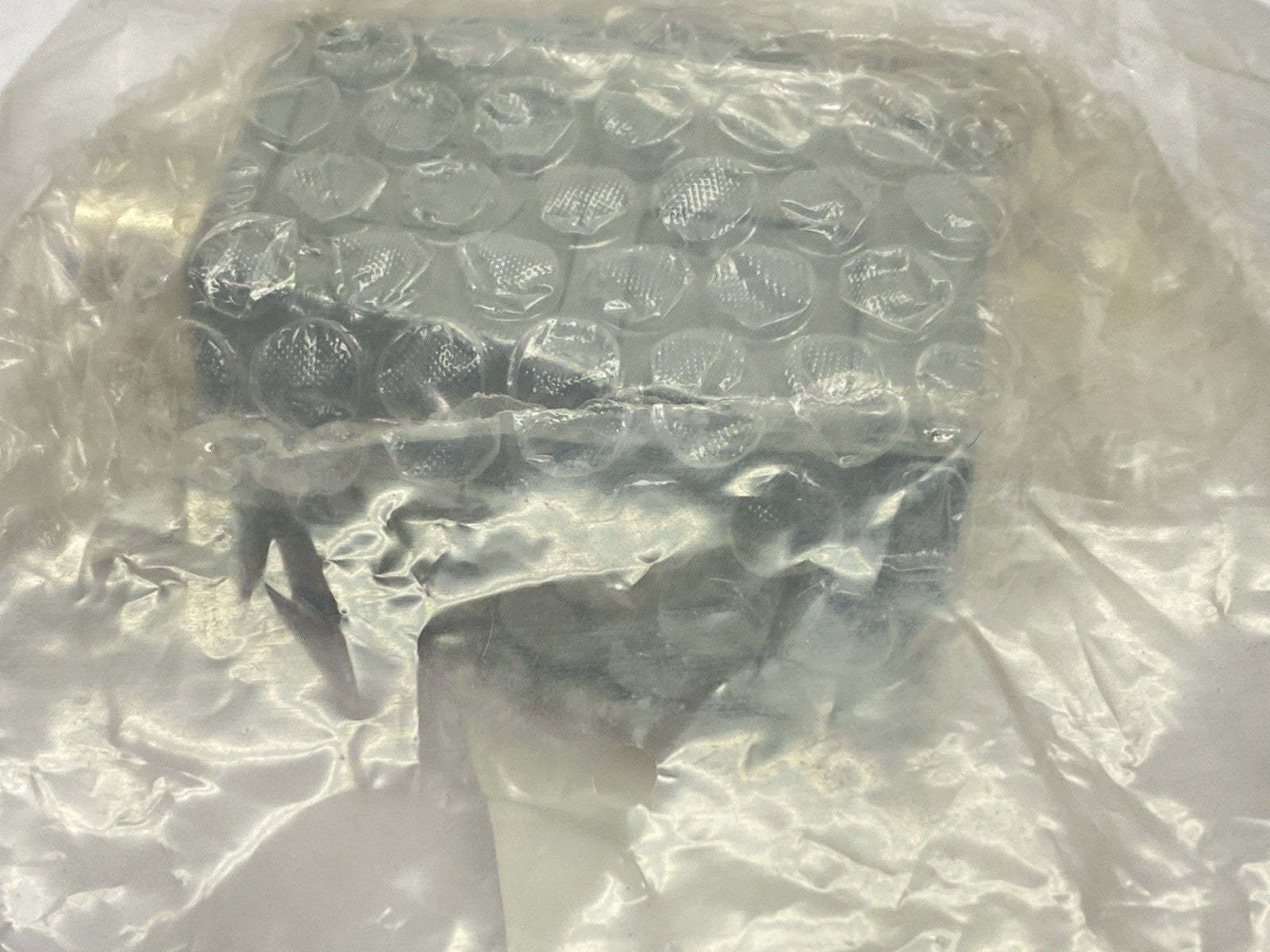 09300060442 | Harting YYC Heavy Duty Connector Hood Han 6B-HTE-Pg21 - New - Maverick Industrial Sales