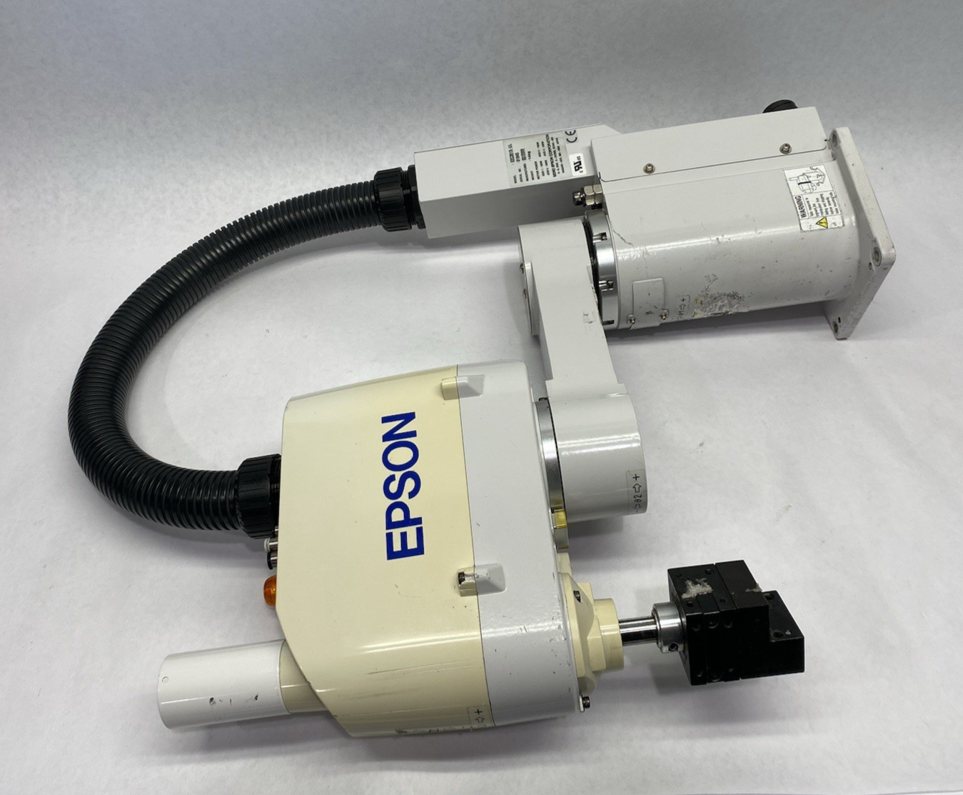 E2C351S-UL | Seiko Epson Robot Arm Manipulator 4-Axis 150W, 14kg Load - Used - Maverick Industrial Sales