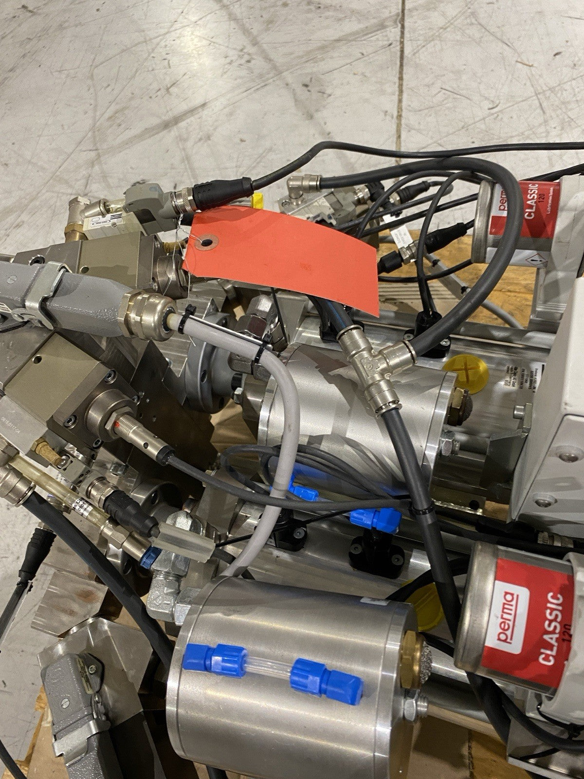 Atlas Copco 83724.000045 80CC SCA Tandem Dispense Meter (Needs Repair) - Maverick Industrial Sales