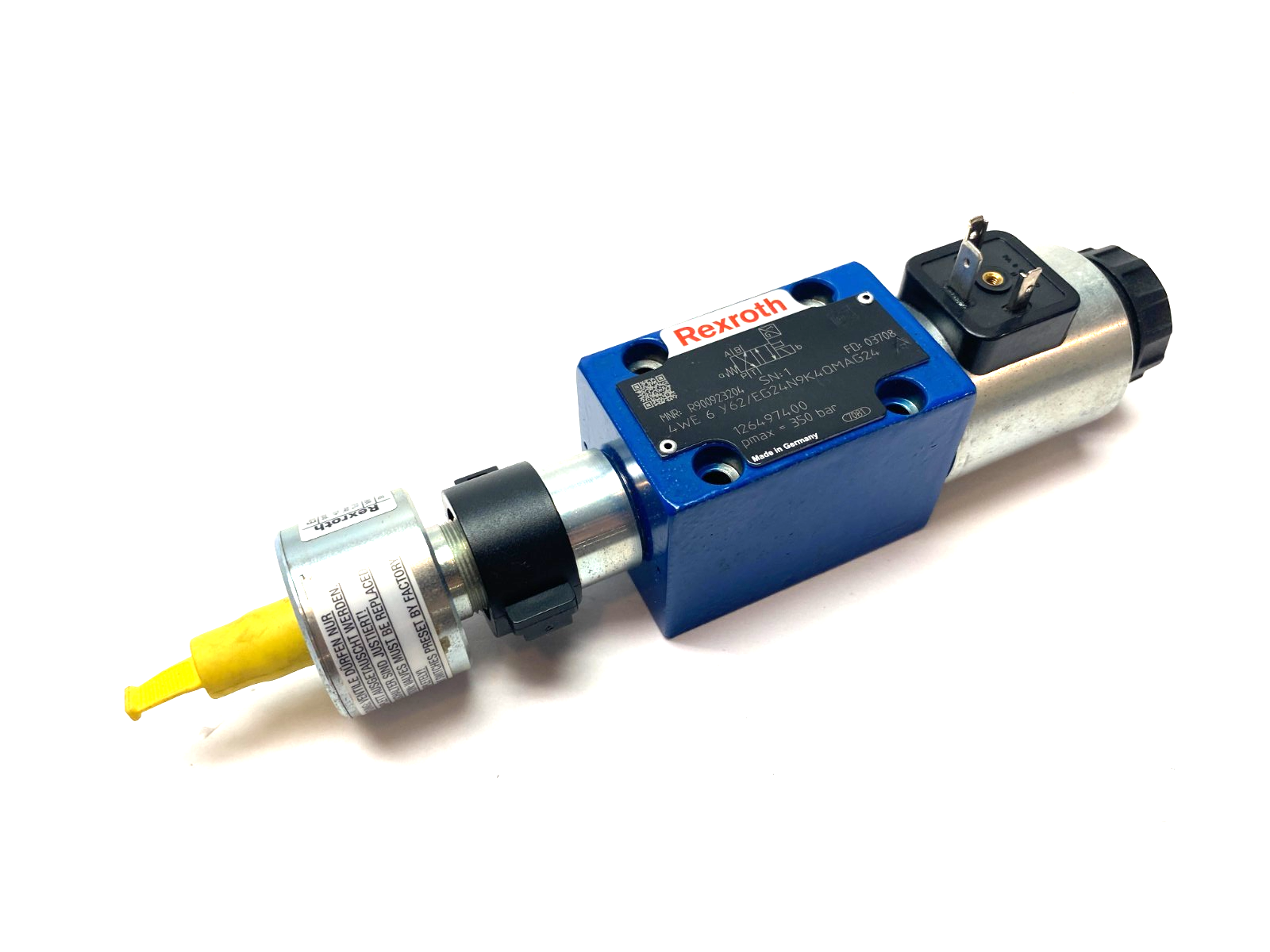 Bosch Rexroth R900923204 Directional Spool Valve 4WE 6 J62/EG24N9K4/62 - Maverick Industrial Sales