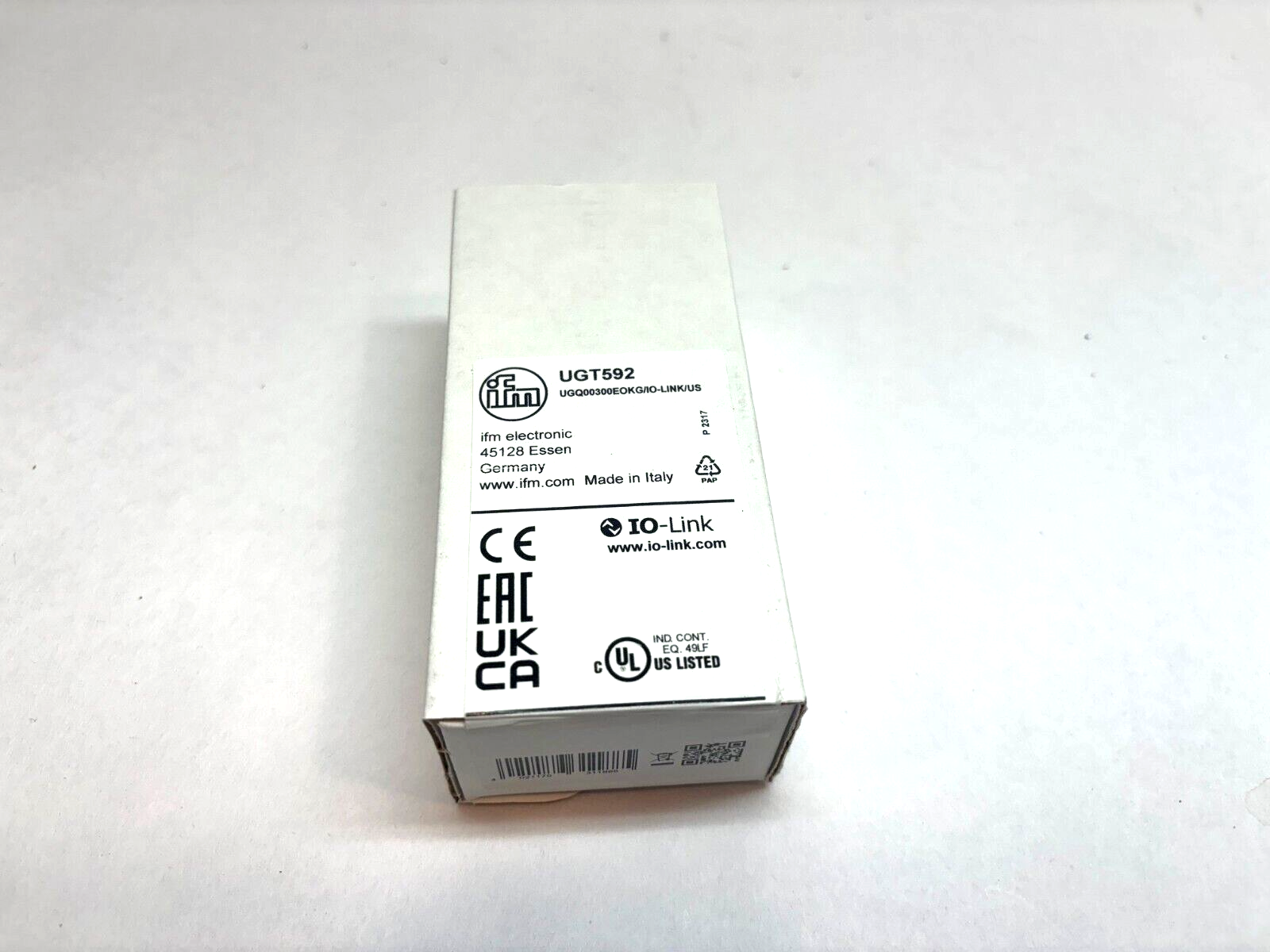 IFM UGT592 Ultrasonic Sensor, UGQ00300EOKG/IO-Link/US - Maverick Industrial Sales