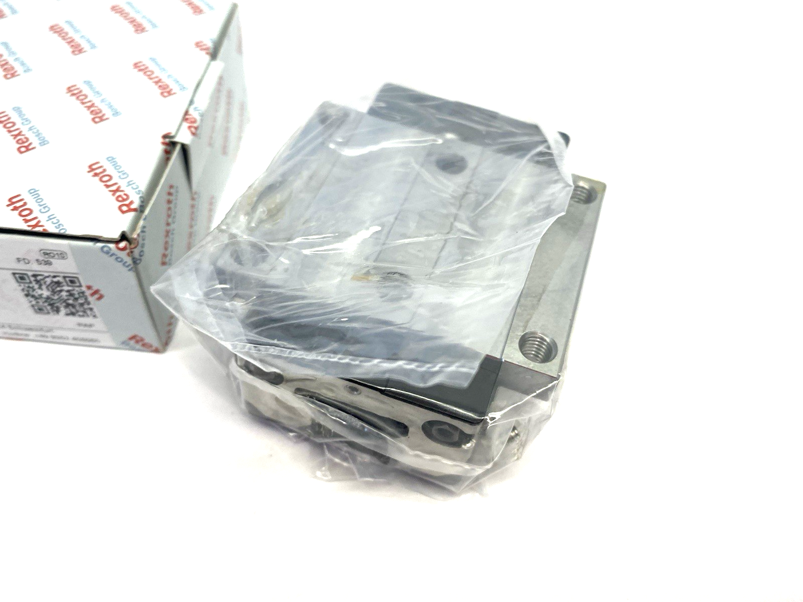 R165181 | Bosch Rexroth 420 Ball Runner Block, Linear Guide KWD-020-FNS-C1-N-1 - New - Maverick Industrial Sales