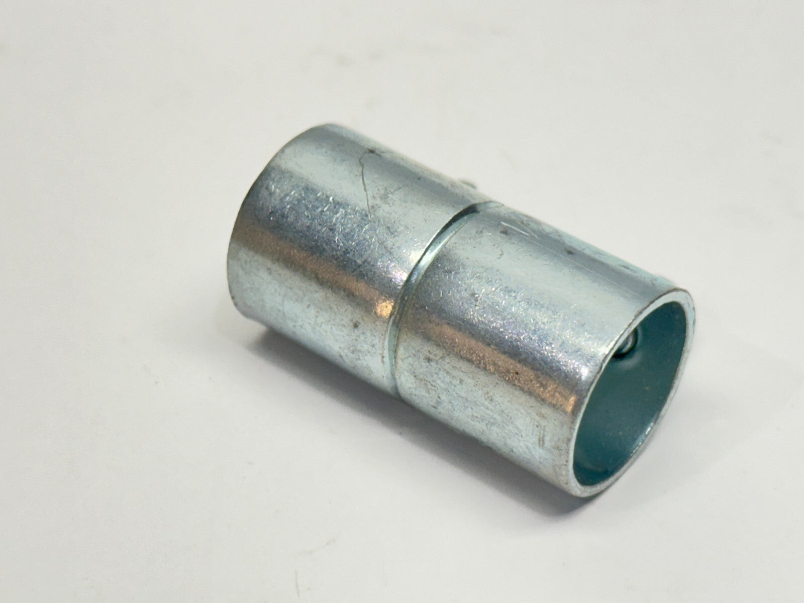 Cooper Crouse-Hinds 460 Set Screw Type Coupling EMT Conduit 1/2" LOT OF 60 - Maverick Industrial Sales