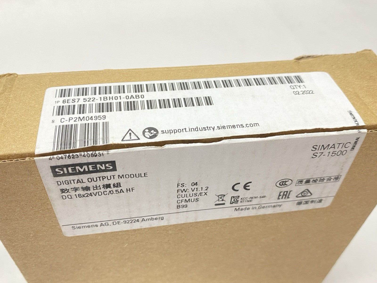 6ES7522-1BH01-0AB0 | Siemens Simatic S7-1500 Digital Output Module 24VDC - New – Open box - Maverick Industrial Sales