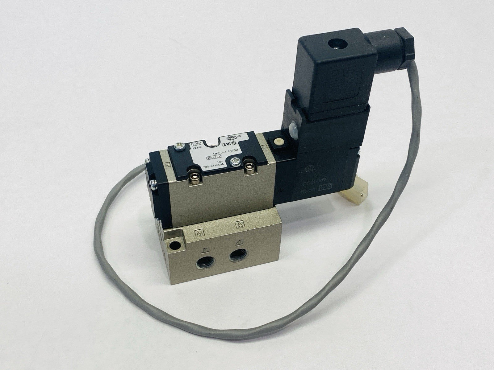 SMC VFS2110-5DZ-01 Pneumatic Solenoid Valve 5-Port 24VDC - Maverick Industrial Sales