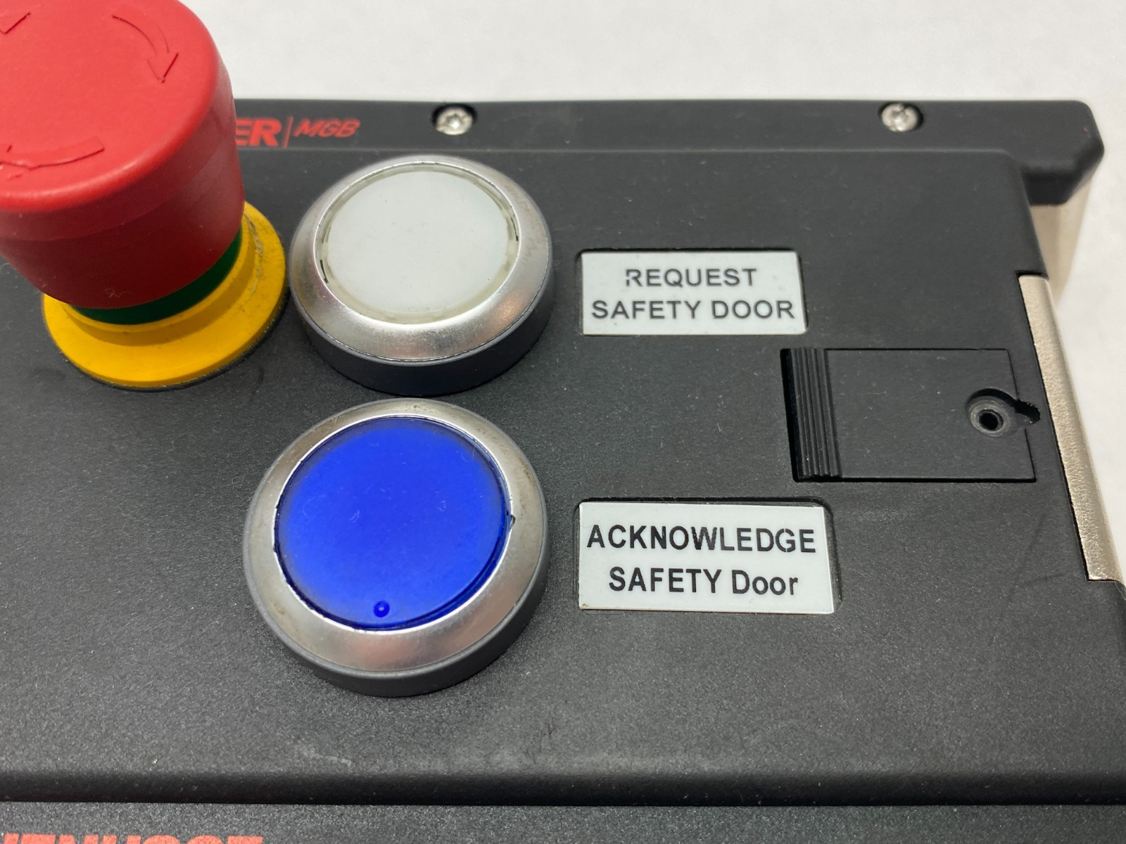 Euchner MGB-L2-ARA-AM5A1-S1-R-121190 Unicode Safety Switch Locking Module 121190 - Maverick Industrial Sales
