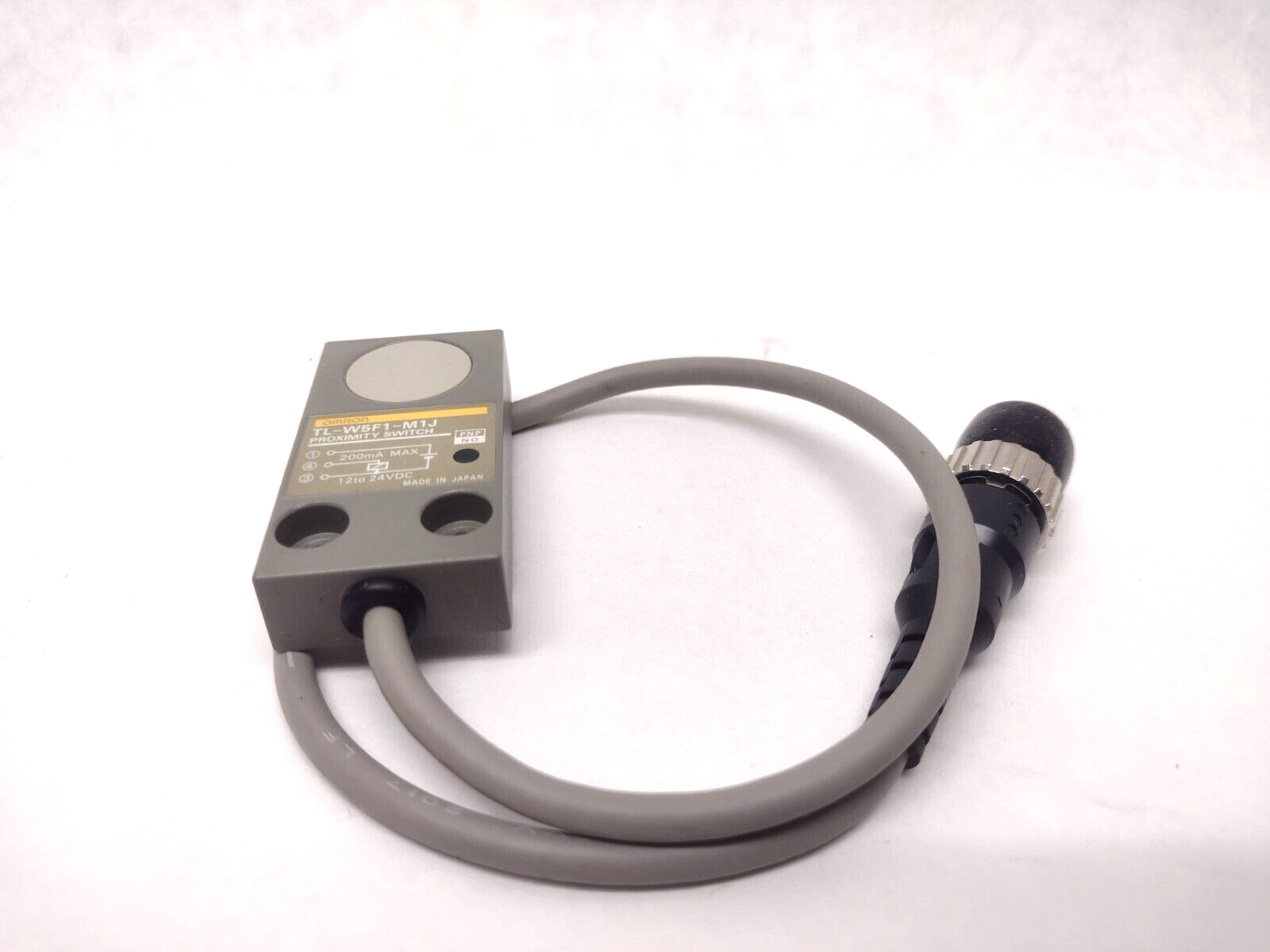TL-W5F1-M1J | Omron 12-24V Proximity Switch 4547648084475 - New – Open box - Maverick Industrial Sales