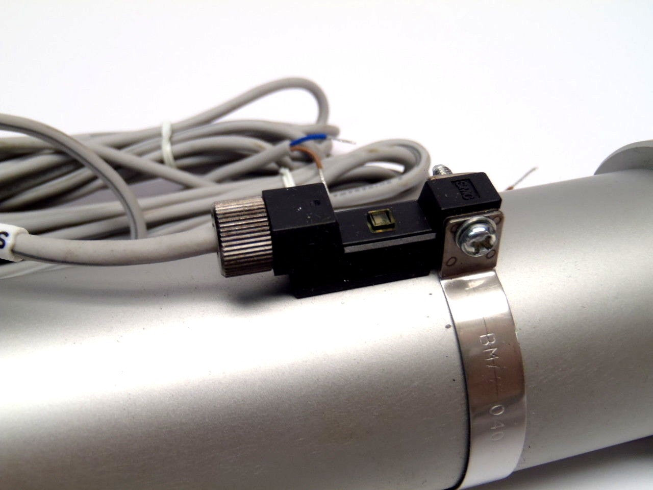 SMC RECB40-250-H7CZ REC Sine Cylinder 250mm Stroke 40mm Bore w/ 2x H7C Switches - Maverick Industrial Sales