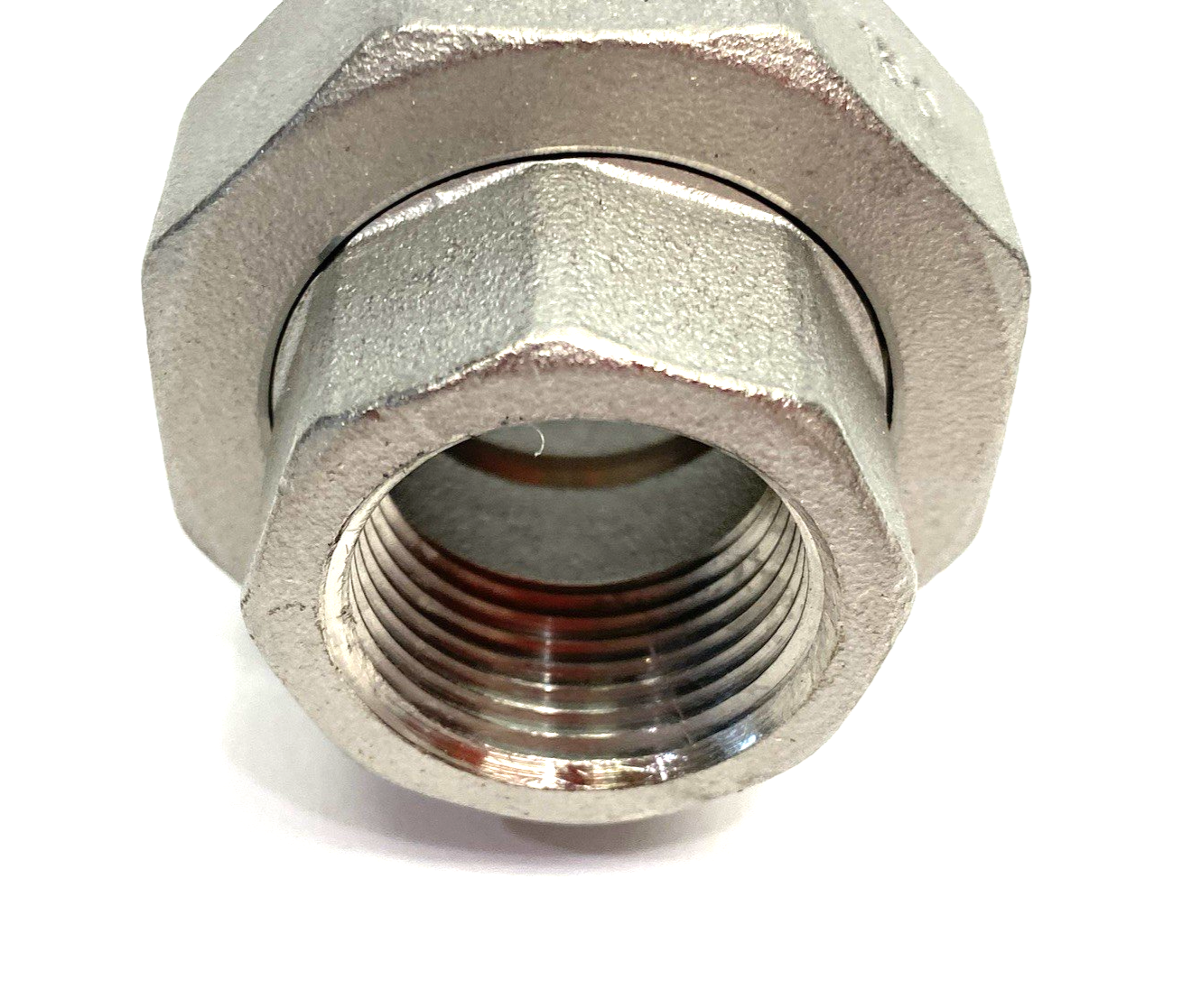 None | 3/4" NPT Female 304 Stainless Steel Union Pipe Fitting, Class 150 SP114 - New – Open box - Maverick Industrial Sales