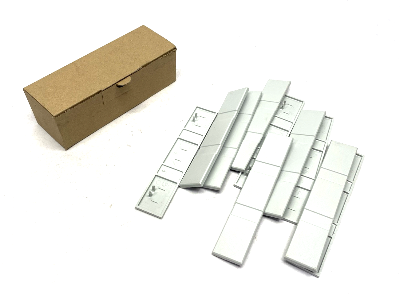 Siemens 8US1922-1AC00 End Cover For Busbar Holder Fastbus Sentron 10-PACK - Maverick Industrial Sales