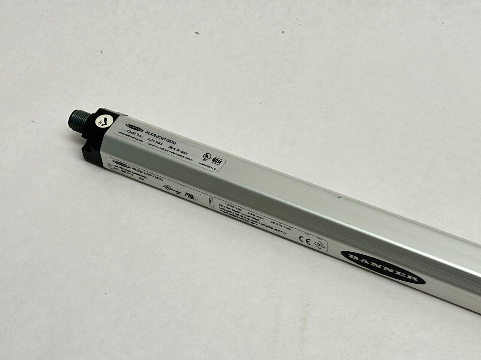 Banner WLS28-2CW1130XQ LED Work Light Strip M12 1130mm 87801 - Maverick Industrial Sales