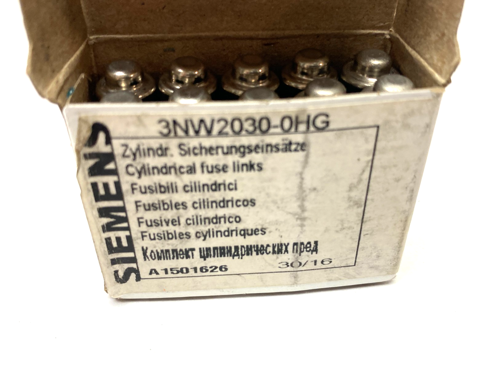 3NW2030-0HG | Siemens SENTRON Cylindrical Fuse, Slow-Blow, 3A, BOX OF 10 - New – Open box - Maverick Industrial Sales