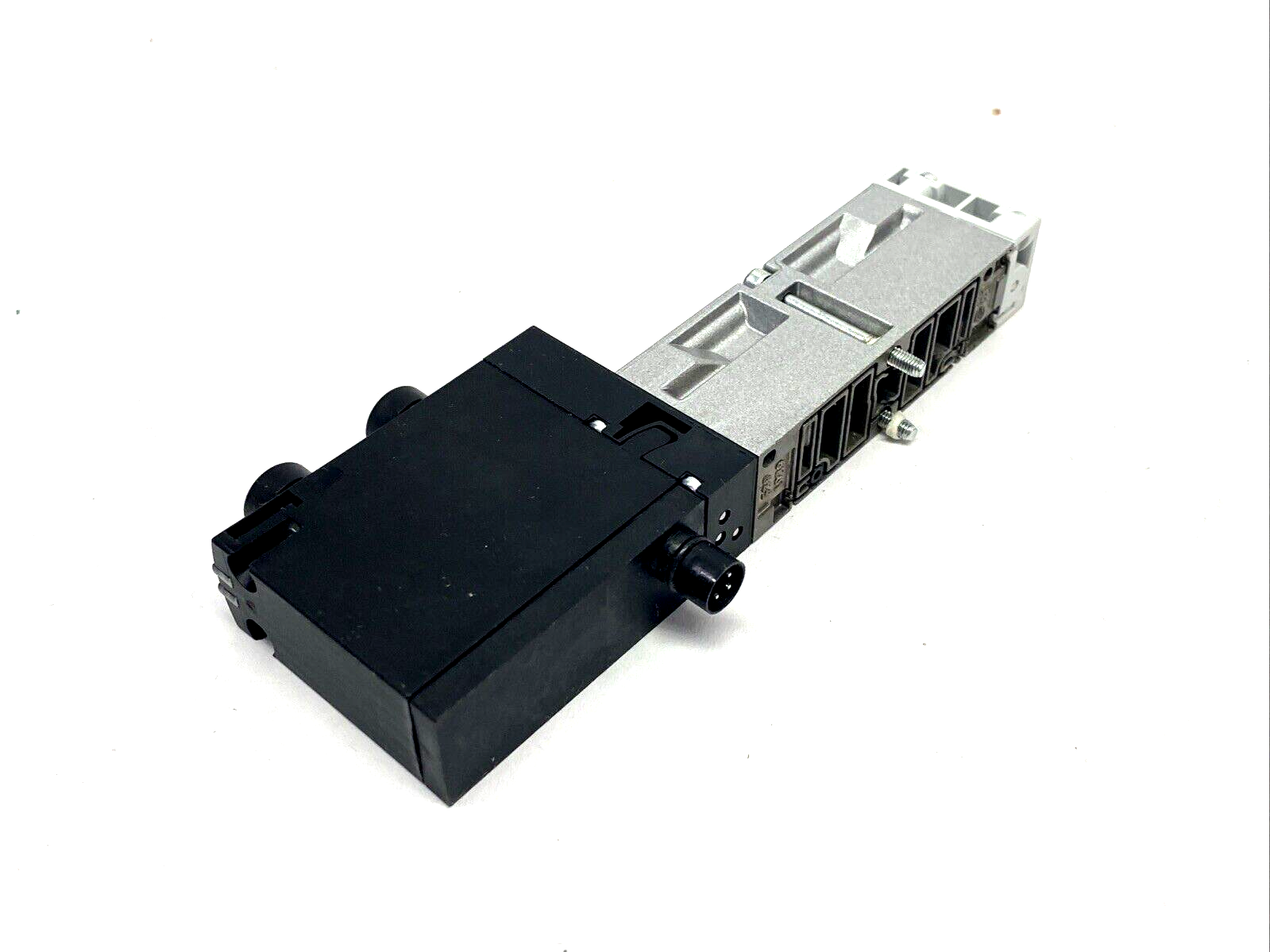 Festo VSVA-B-B52-ZD-A2-1T1L Air Solenoid Valve 5/2 Bistable 539182 - Maverick Industrial Sales