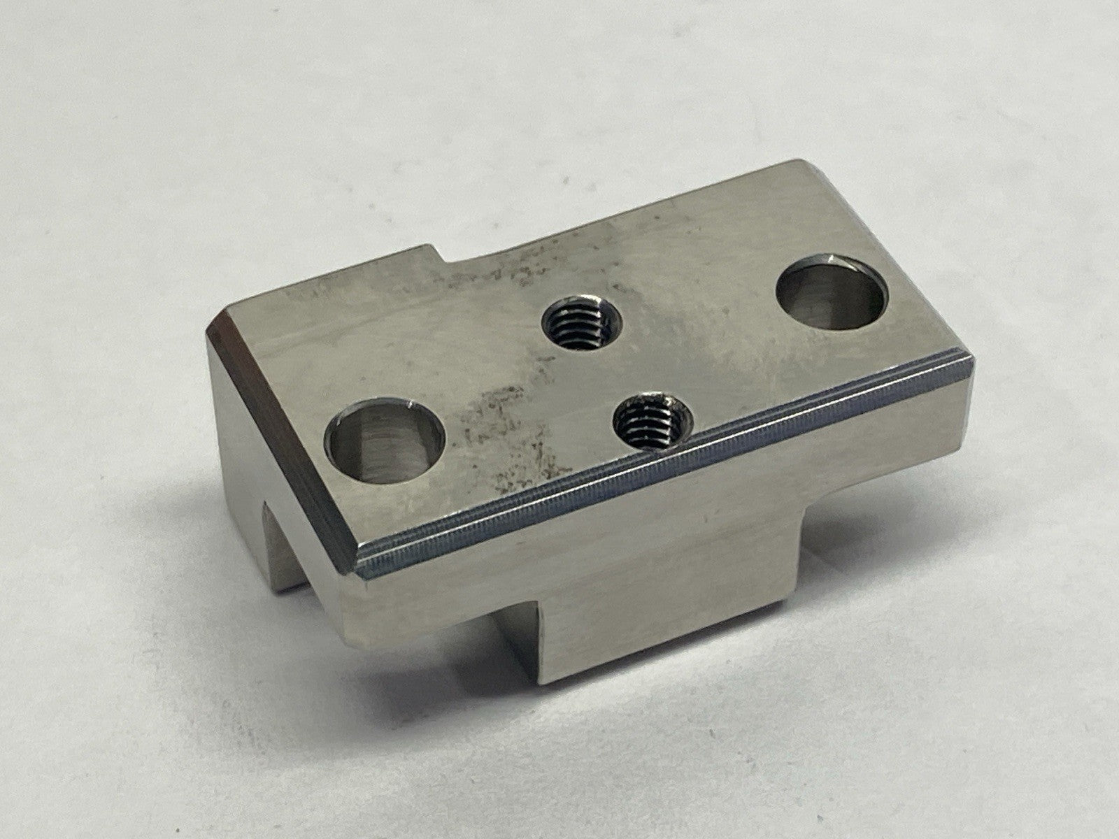 Woll 33858-141-070-014 Vacuum Mount - Maverick Industrial Sales