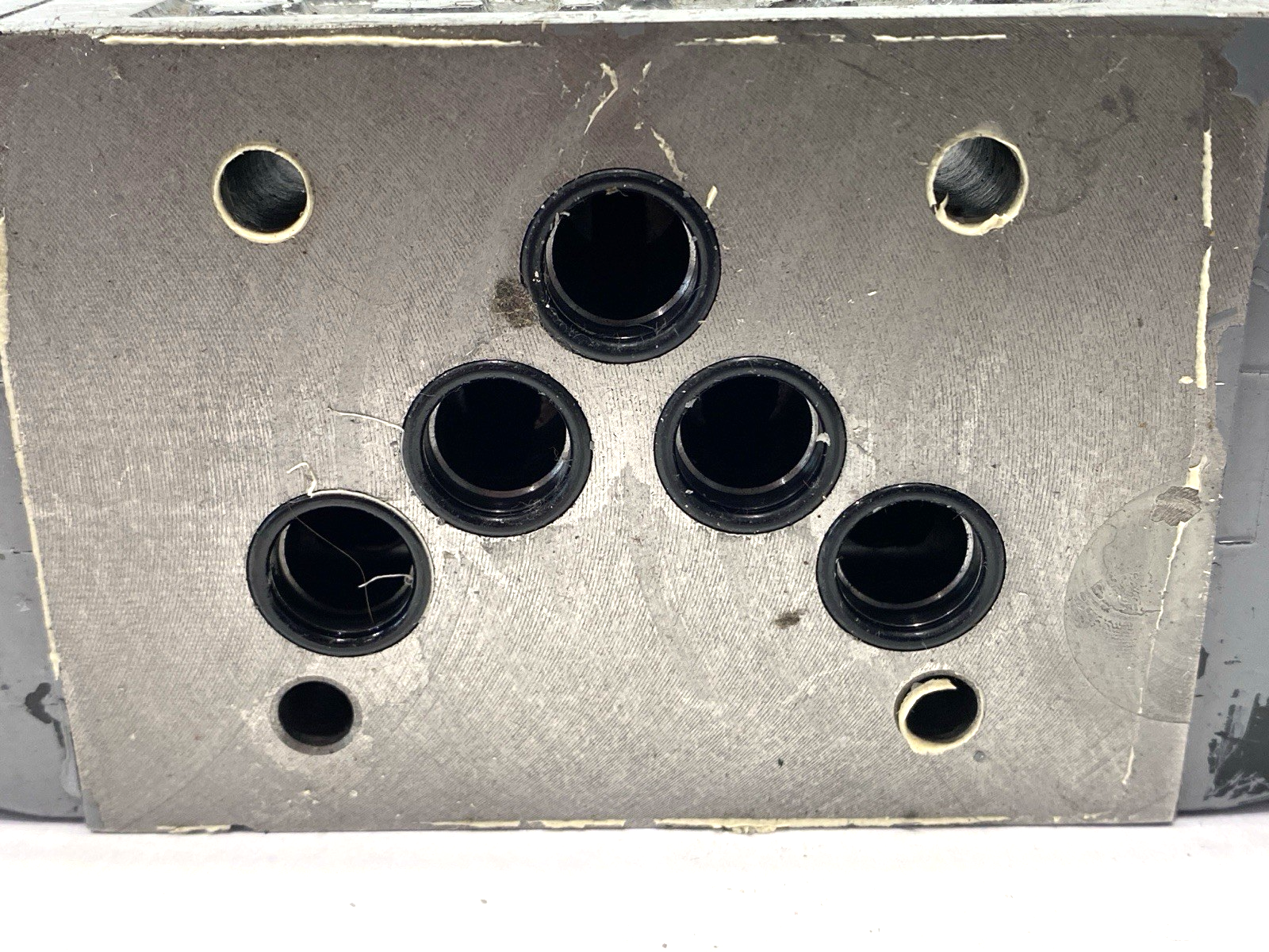 DG4VF-5-33C-MLA-PK2-H-7-40 | Tokimec Directional Control Valve - Used - Maverick Industrial Sales