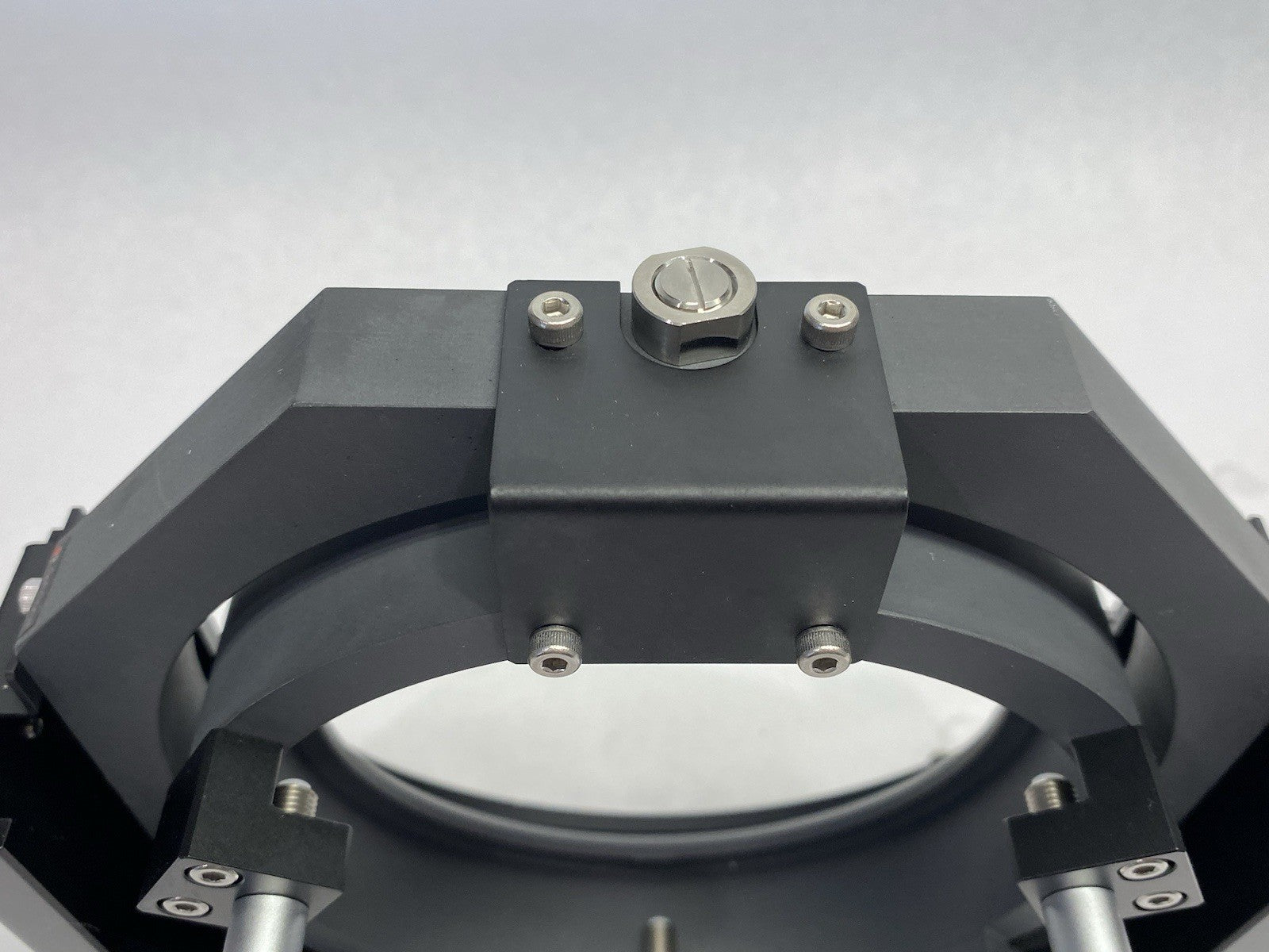 MDH-150 | OptoSigma Extra-Large Precision Gimbal Mirror Holder 150mm - New – Open box - Maverick Industrial Sales