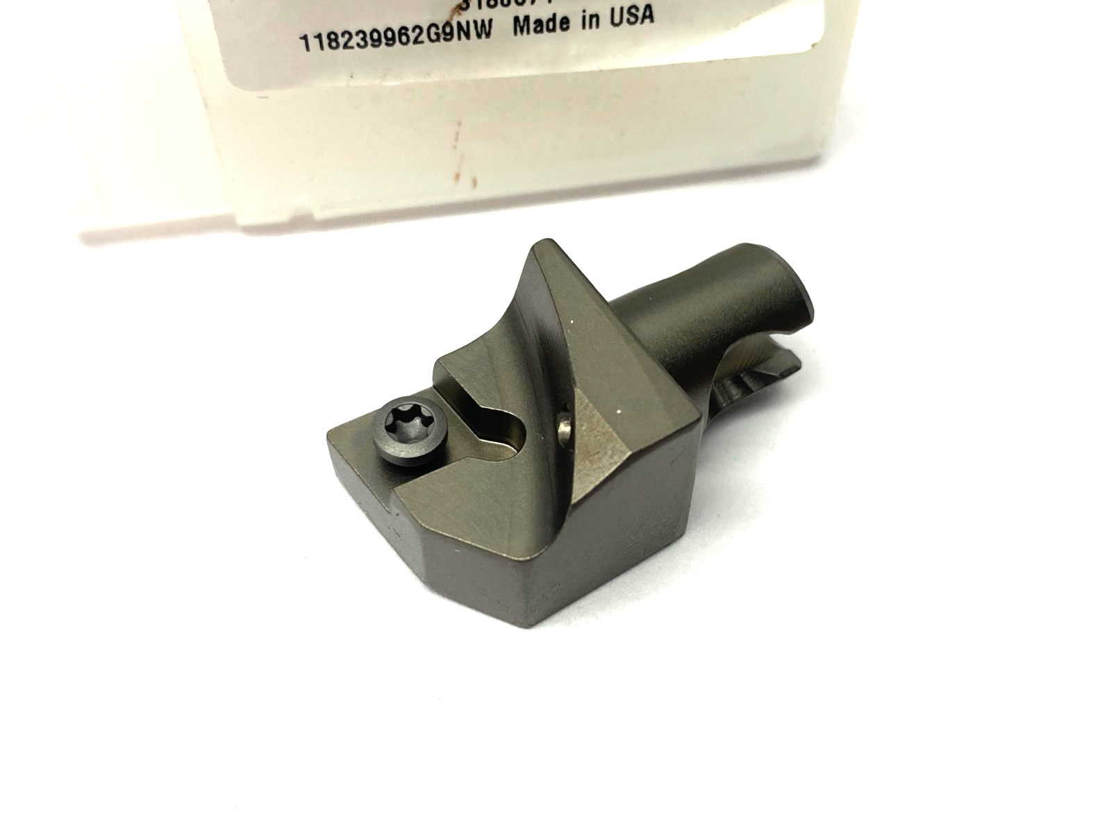 Kennametal 3180671 KM Micro™ Cutting Unit SCLC-95° S-Clamping KM16SCLCL0920HPC - Maverick Industrial Sales