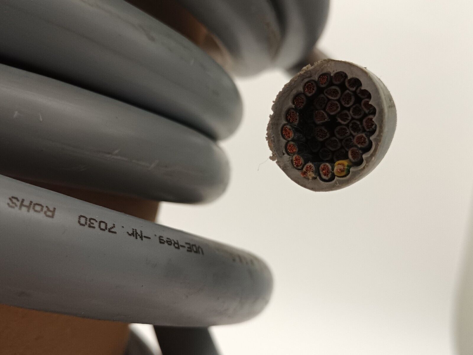 Lapp 1119334 Olflex Control Cable 16AWG 34C Gray PVC 25' FT - Maverick Industrial Sales
