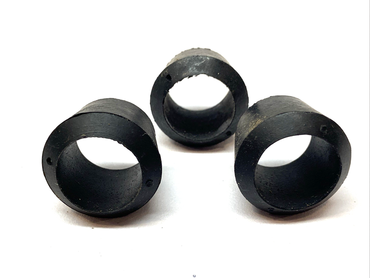SRB-110 | Remke Single Hole Bushing Neoprene .562-.625 Form Size 2 LOT OF 3 - New – Open box - Maverick Industrial Sales